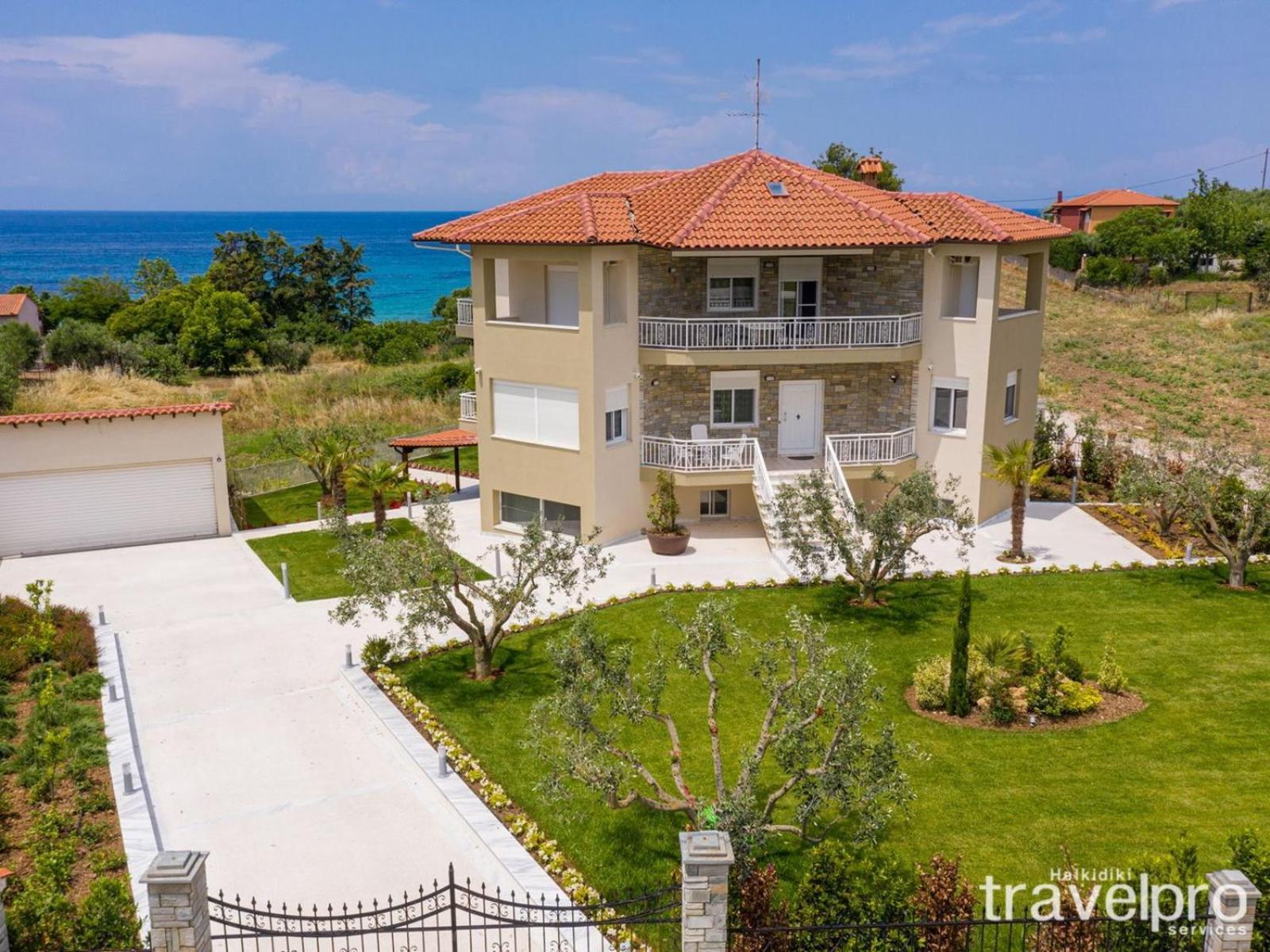Villa Zeria by RentalsPro - Nea Potidaia Halkidiki view 2