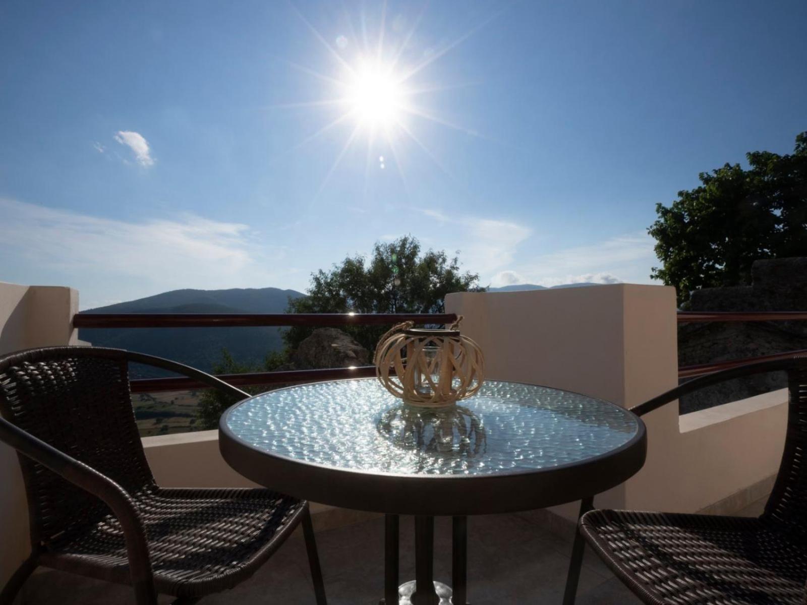 Manto Apartments Lefkada view 3