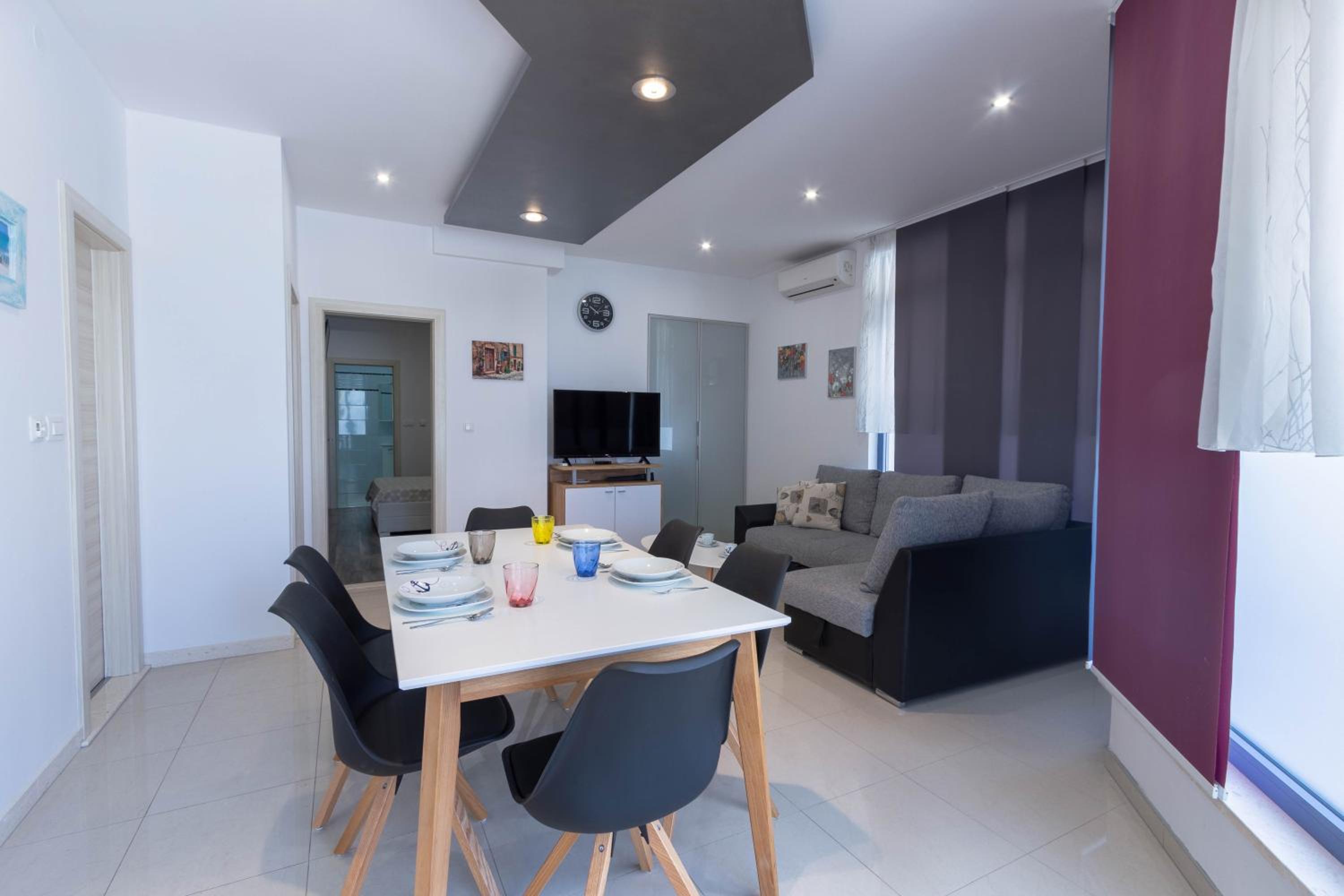 Apartman Dora view 3