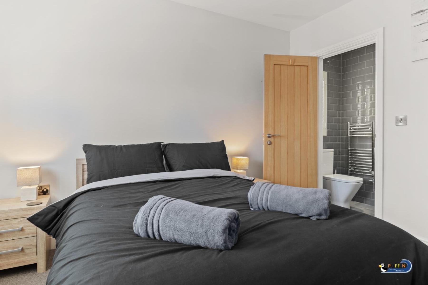 Park Gardens - Lovely Cottage, Parking, Central Location