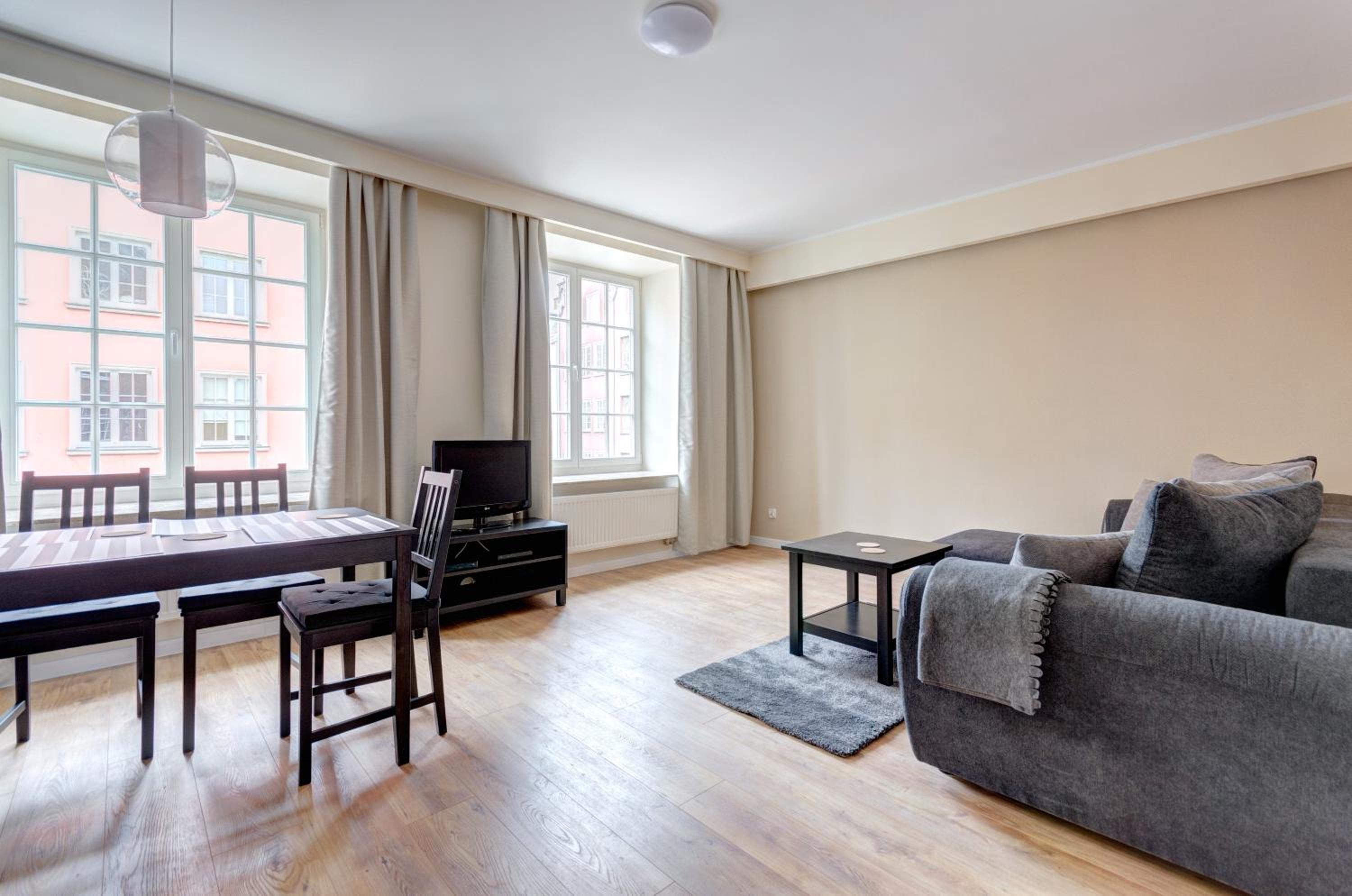 Apartament Dluga 4