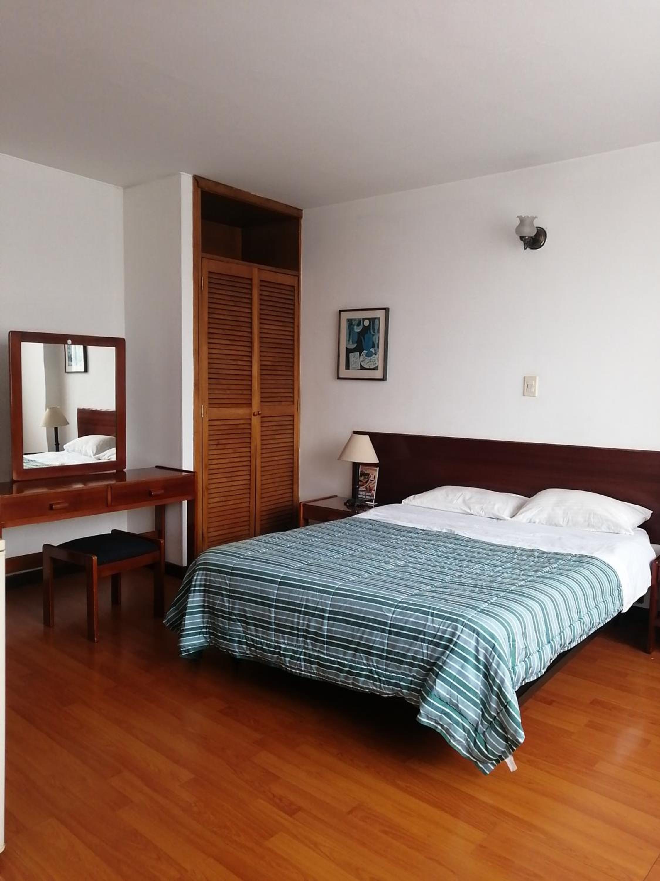 Room in Guest room - Comfotable Room in very nice location view 5