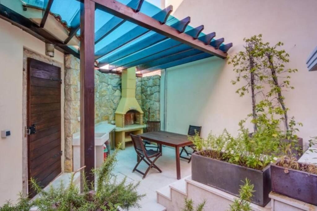 Lovely house, near city center, Mali Lošinj view 4
