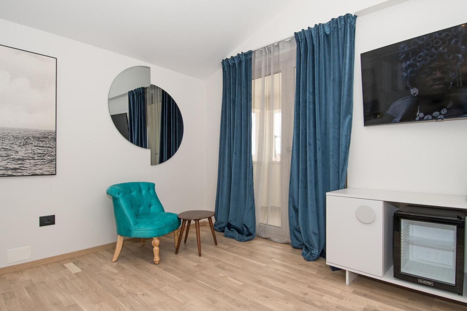 Fra&Kat Rooms
