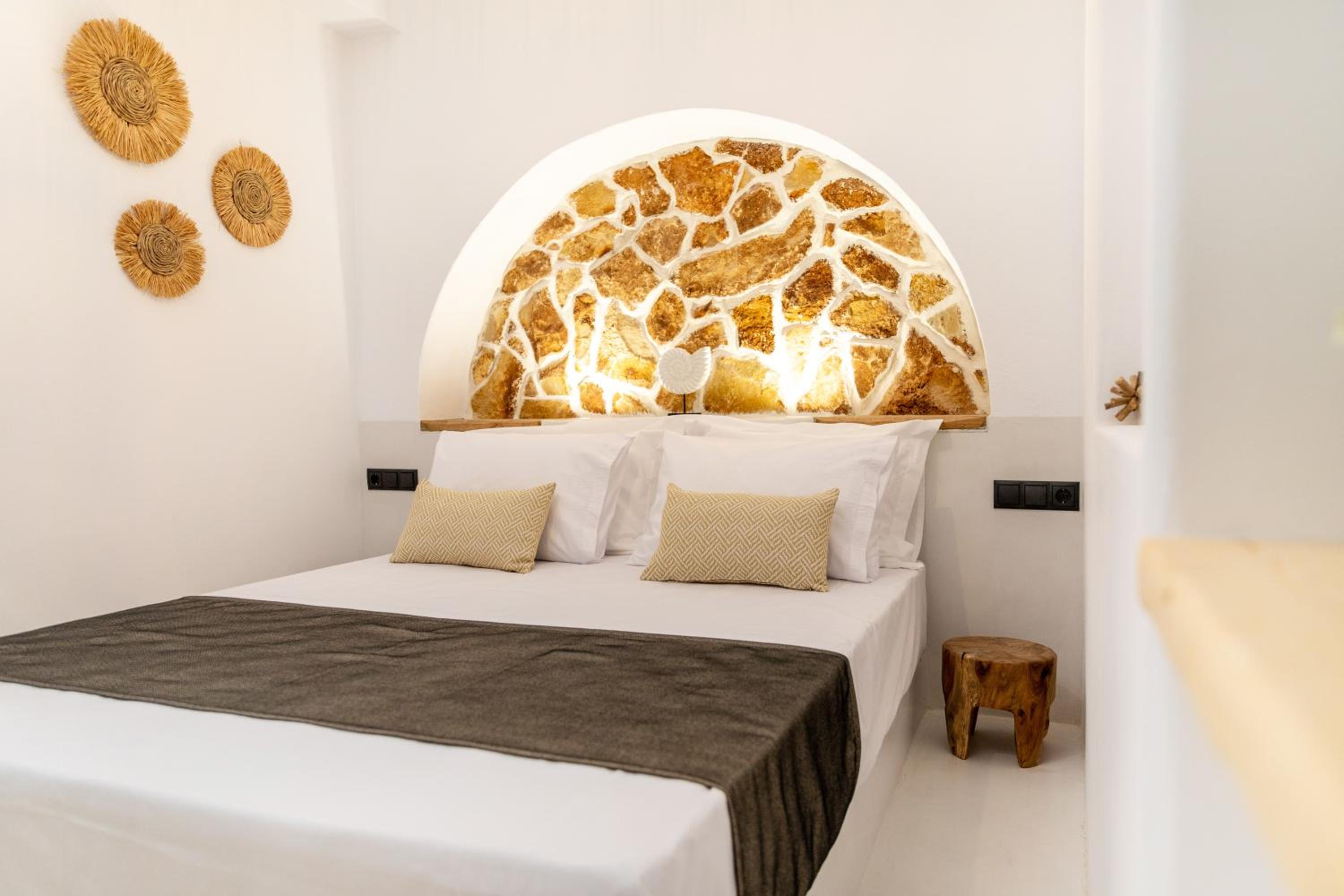 Camares of Castle - New Luxury Apartments view 4