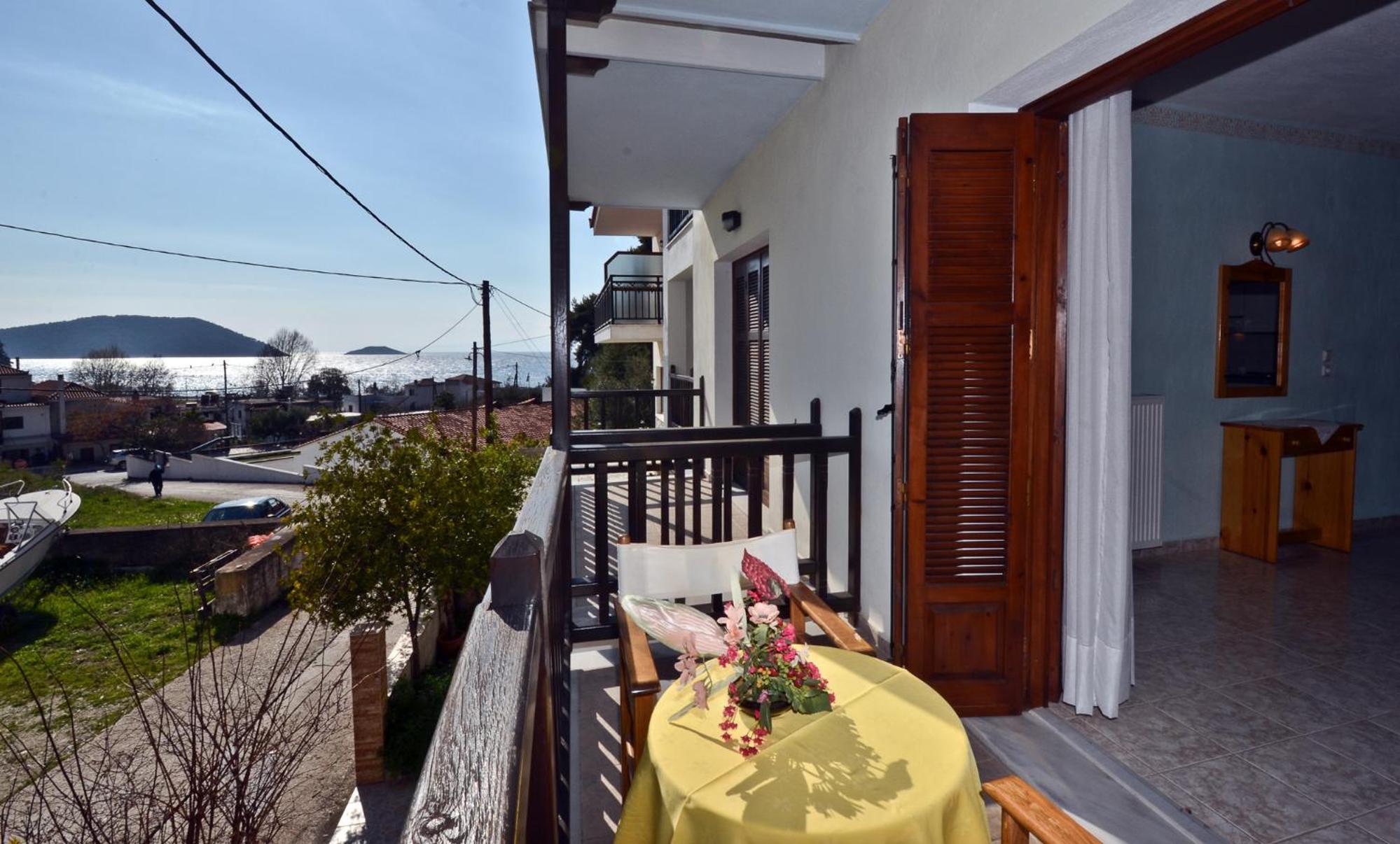 Aris Junior Studios Neo Klima Skopelos view 2