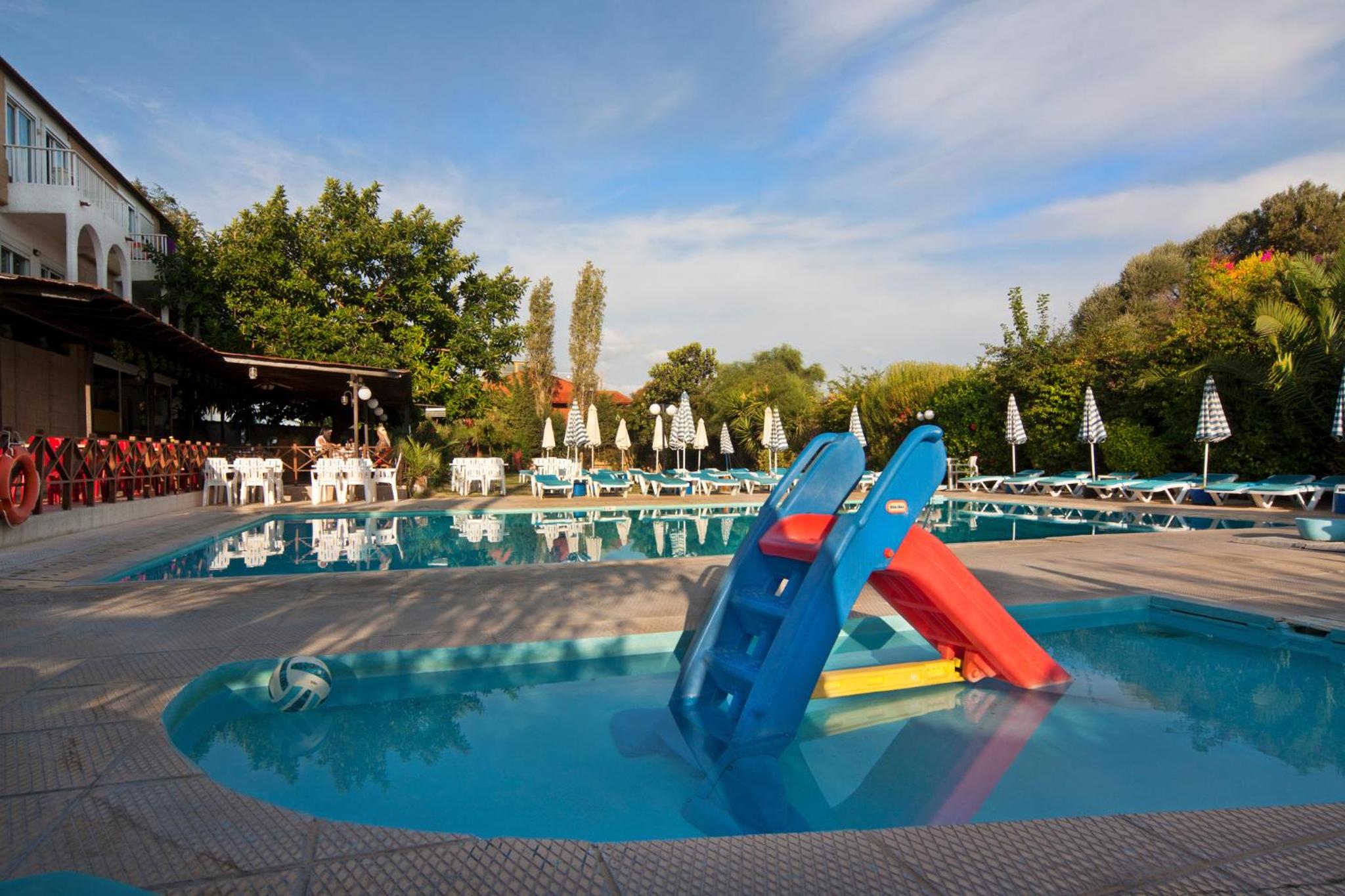Kassandra Hotel