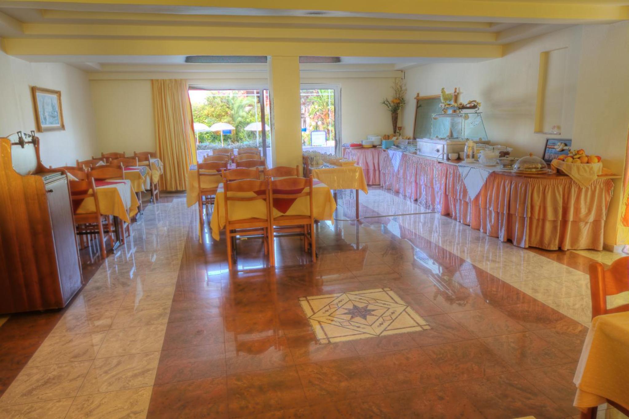 Kassandra Hotel