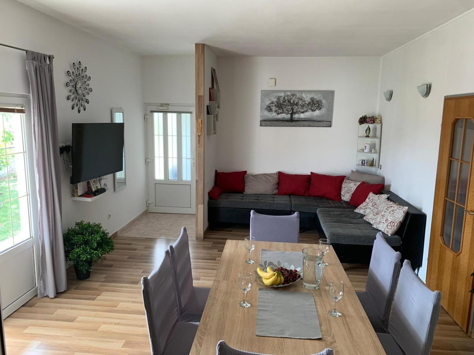 Apartmani Bilić view 4