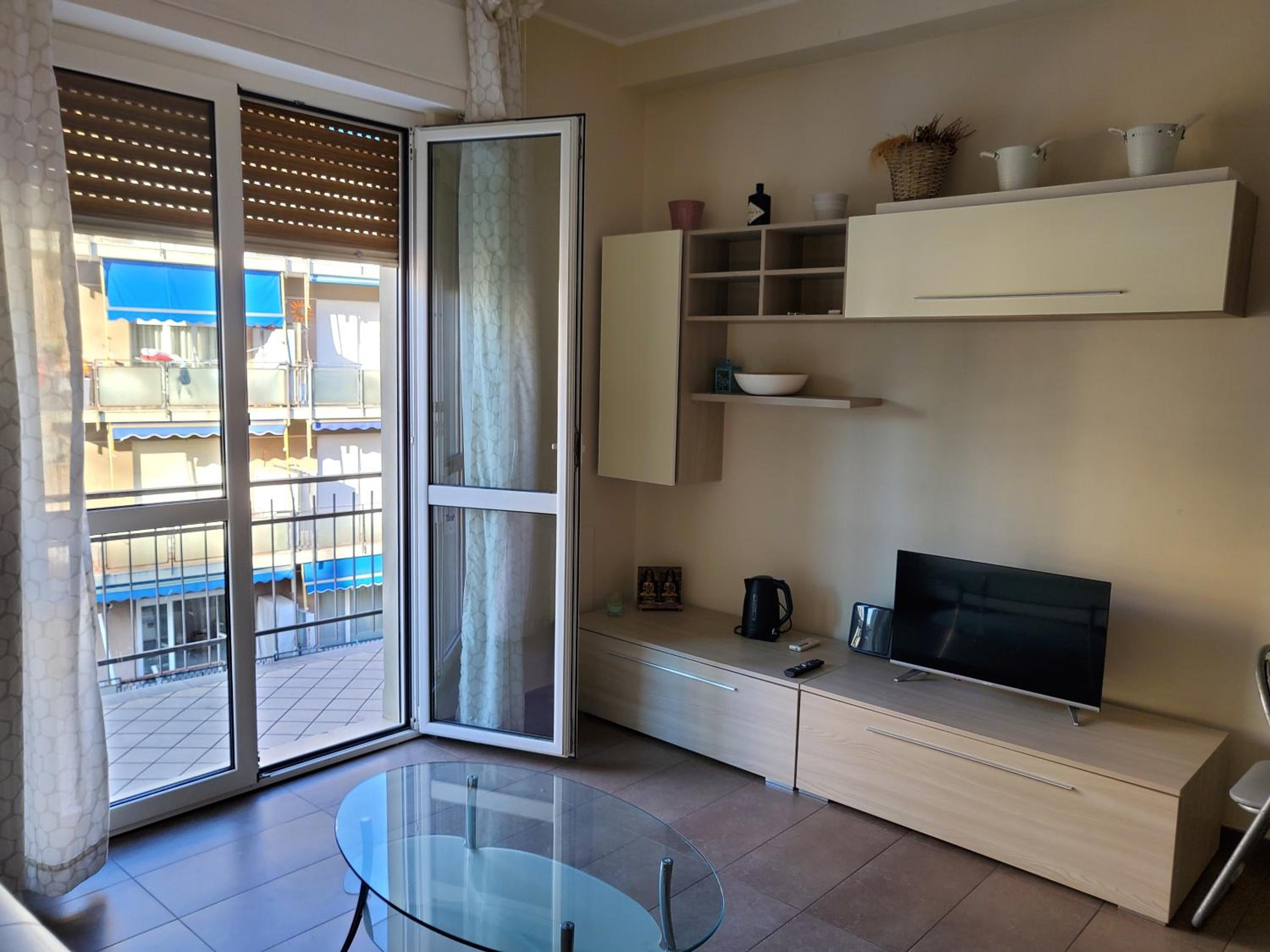 Albenga House