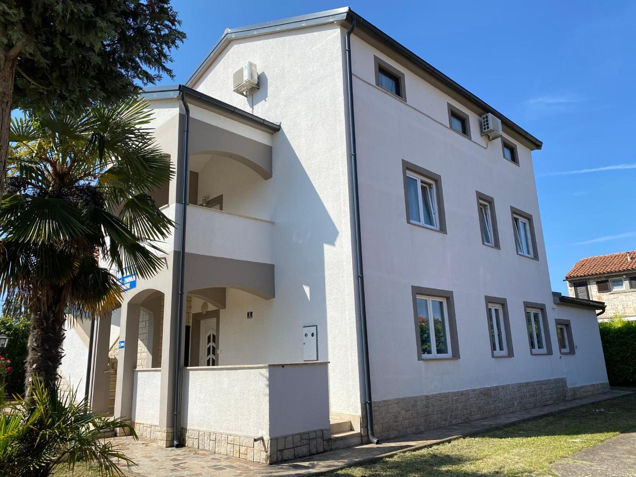 Apartments & Zimmer Jasmine