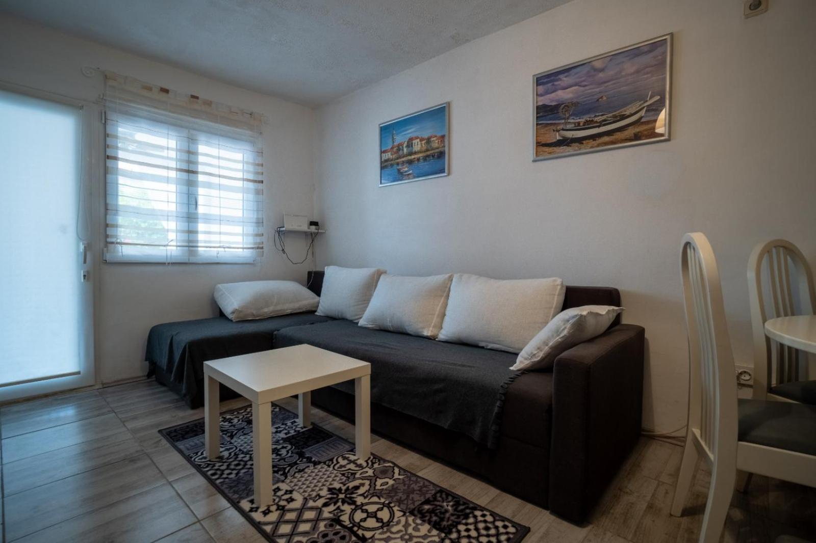 Apartman Mira II view 2