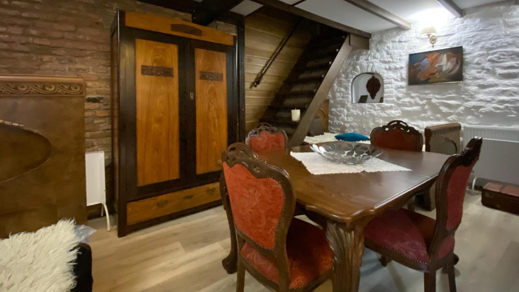 The Old Grocery, Guest Rooms