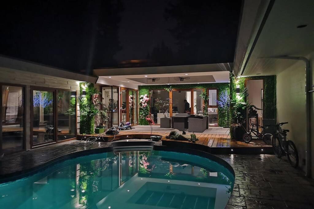 Lux White Rock Pool House Beachfront Resort like