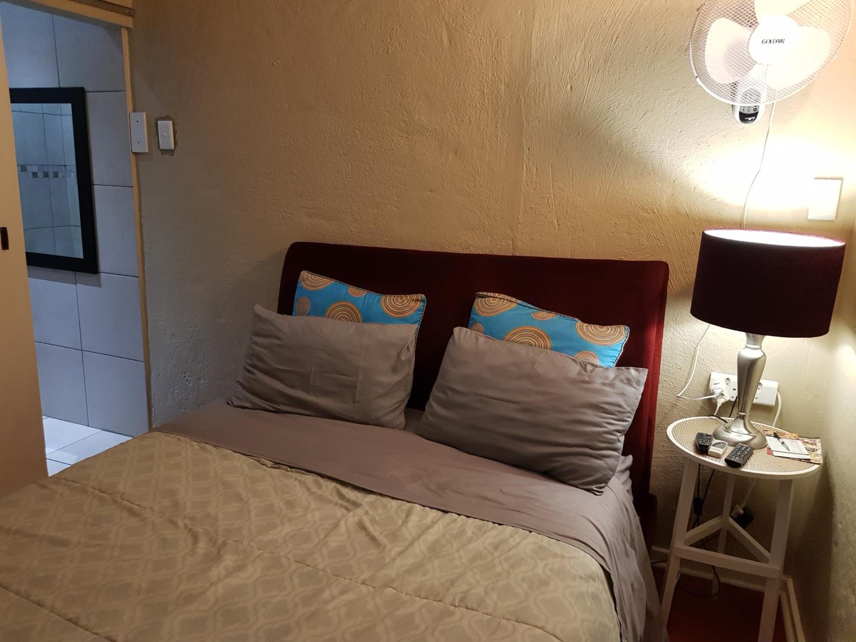 Johannesburg Vacations - The Fairlands Hideout - Property Image 2