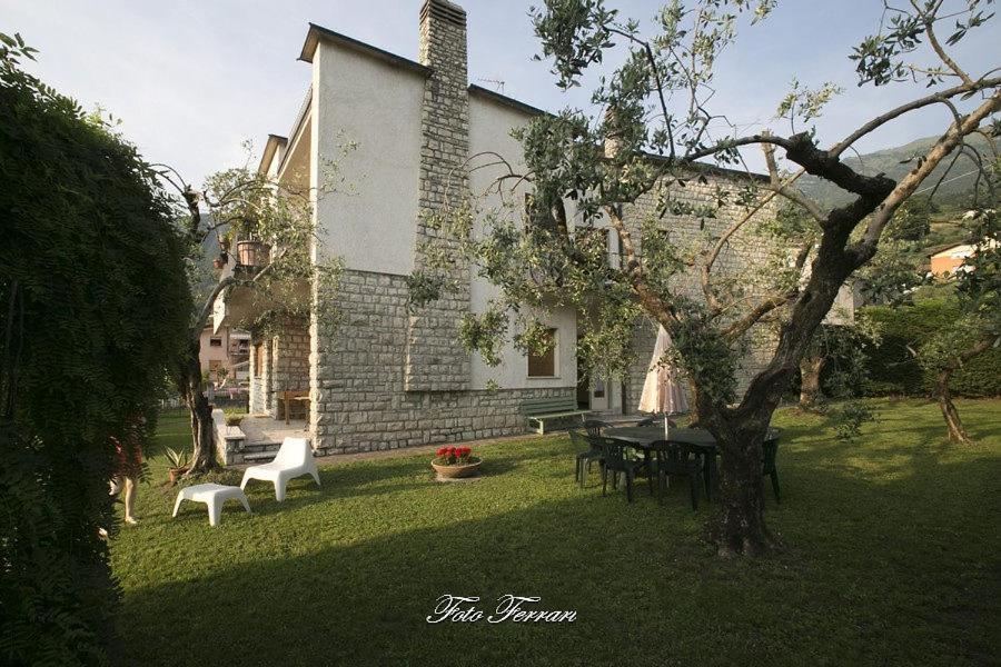 CASA VACANZE GLI ULIVI DEL LAGO photo 3