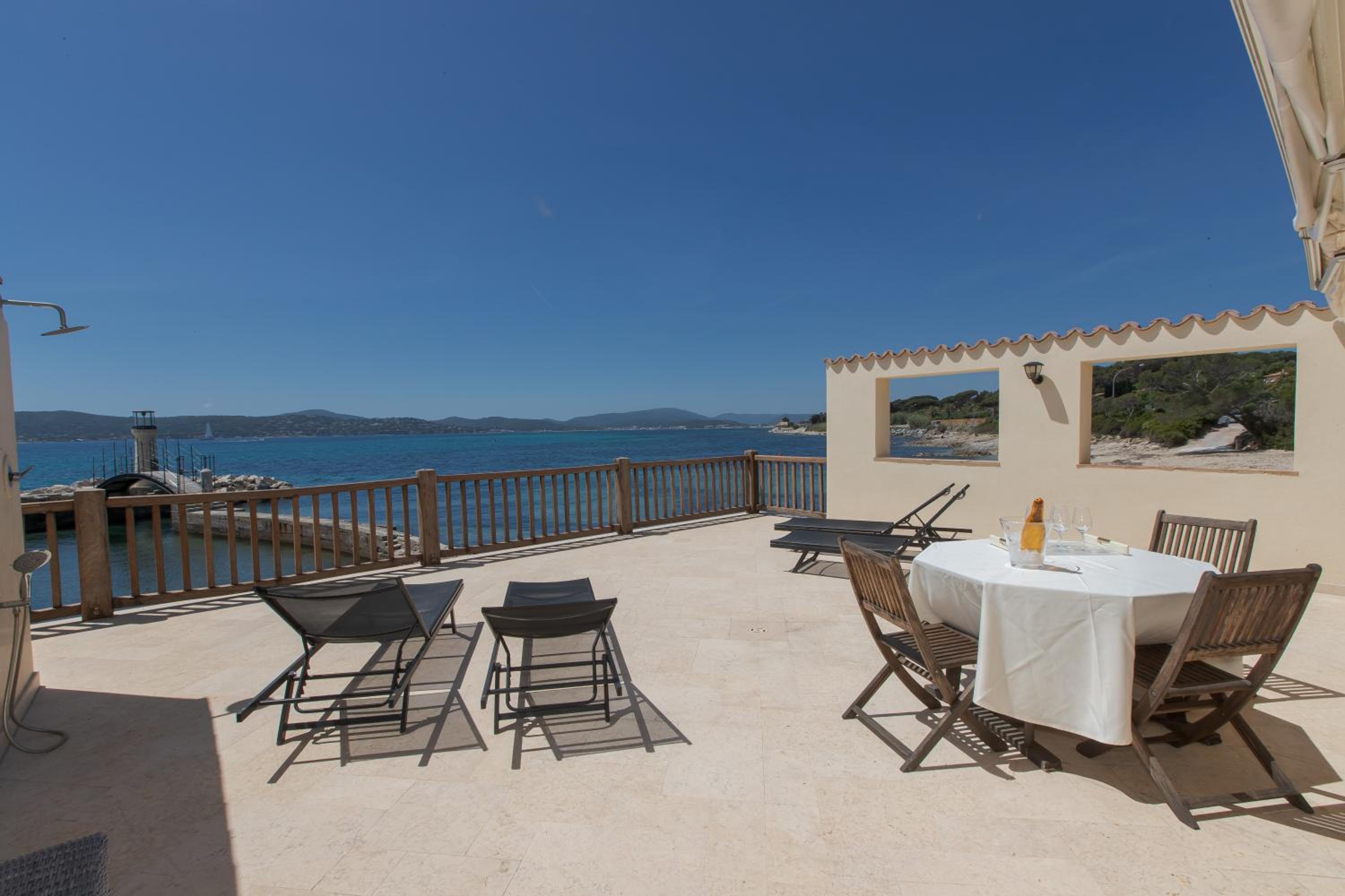 Villa Pointe Alègre