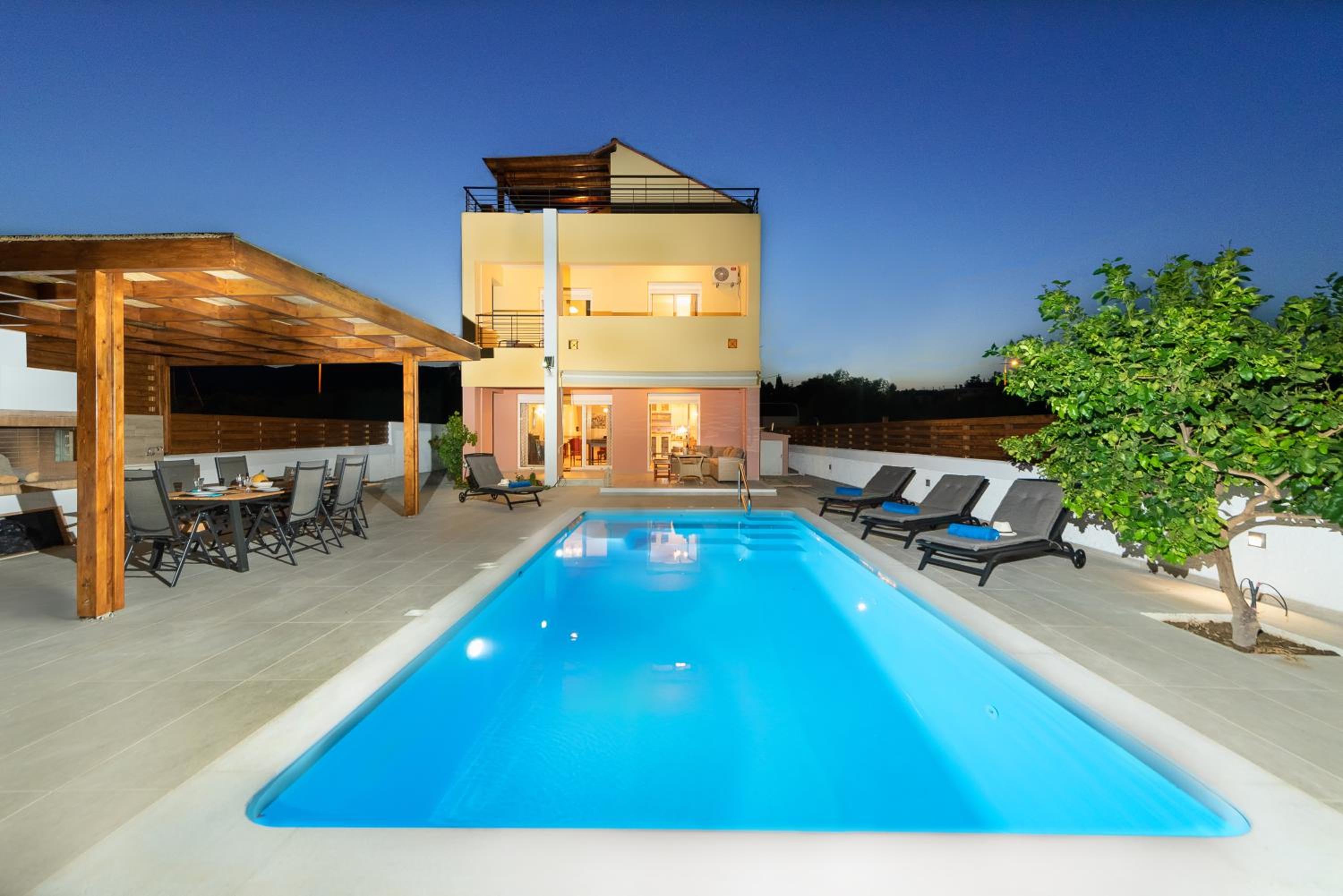 Ritas Gennadi Villa