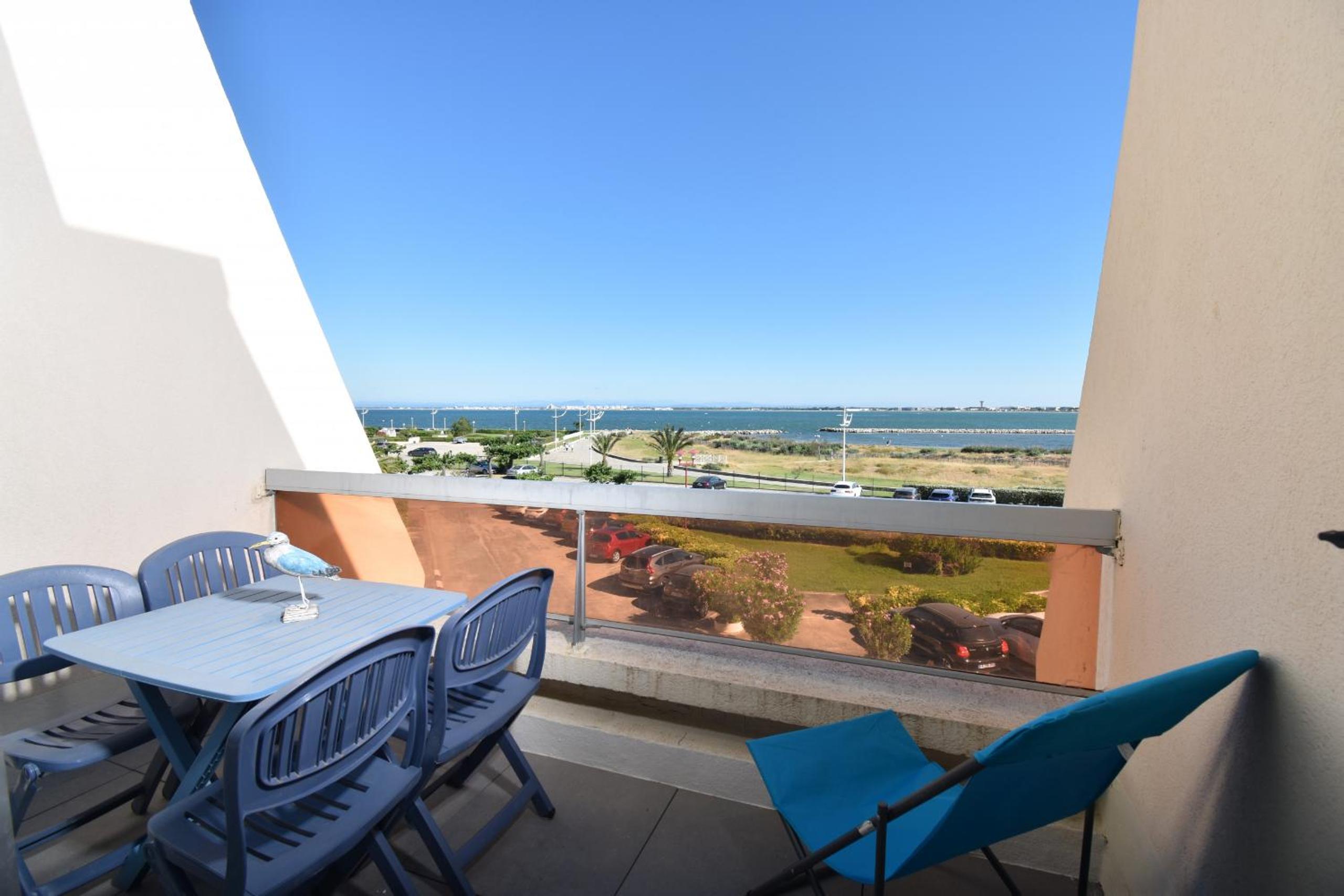 Studio cabine vue mer Port Camargue view 2