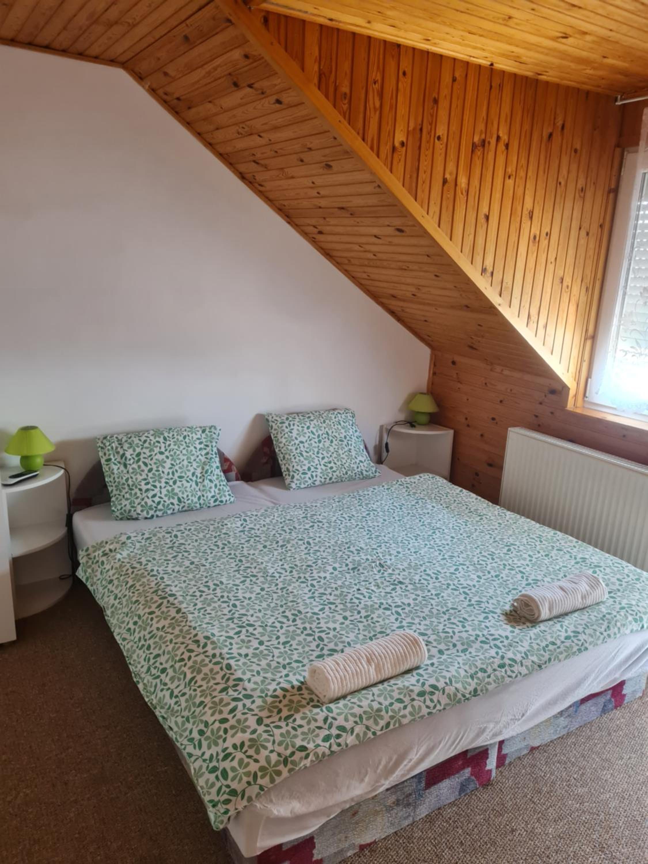 Tavirózsa Apartman view 3