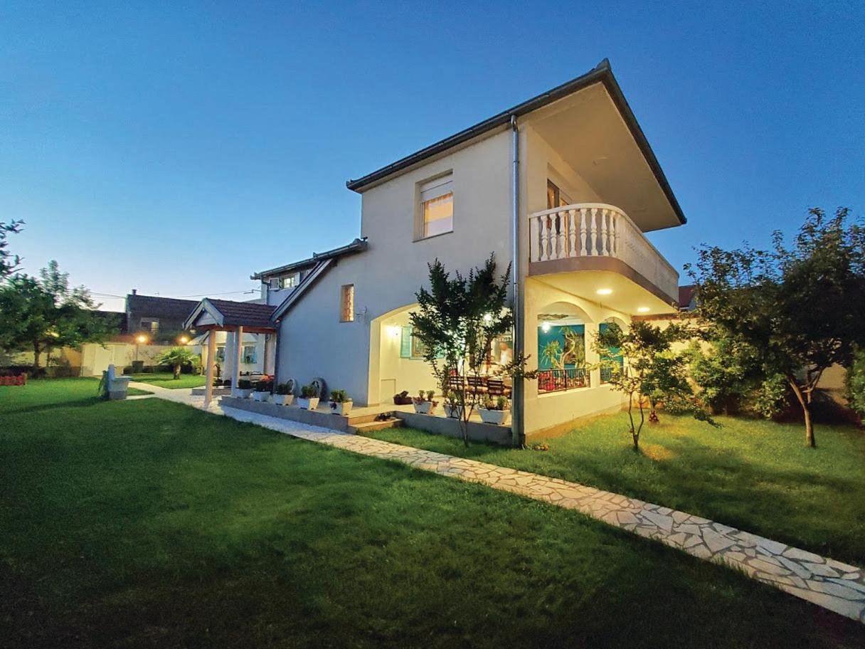 Villa Šadrvan