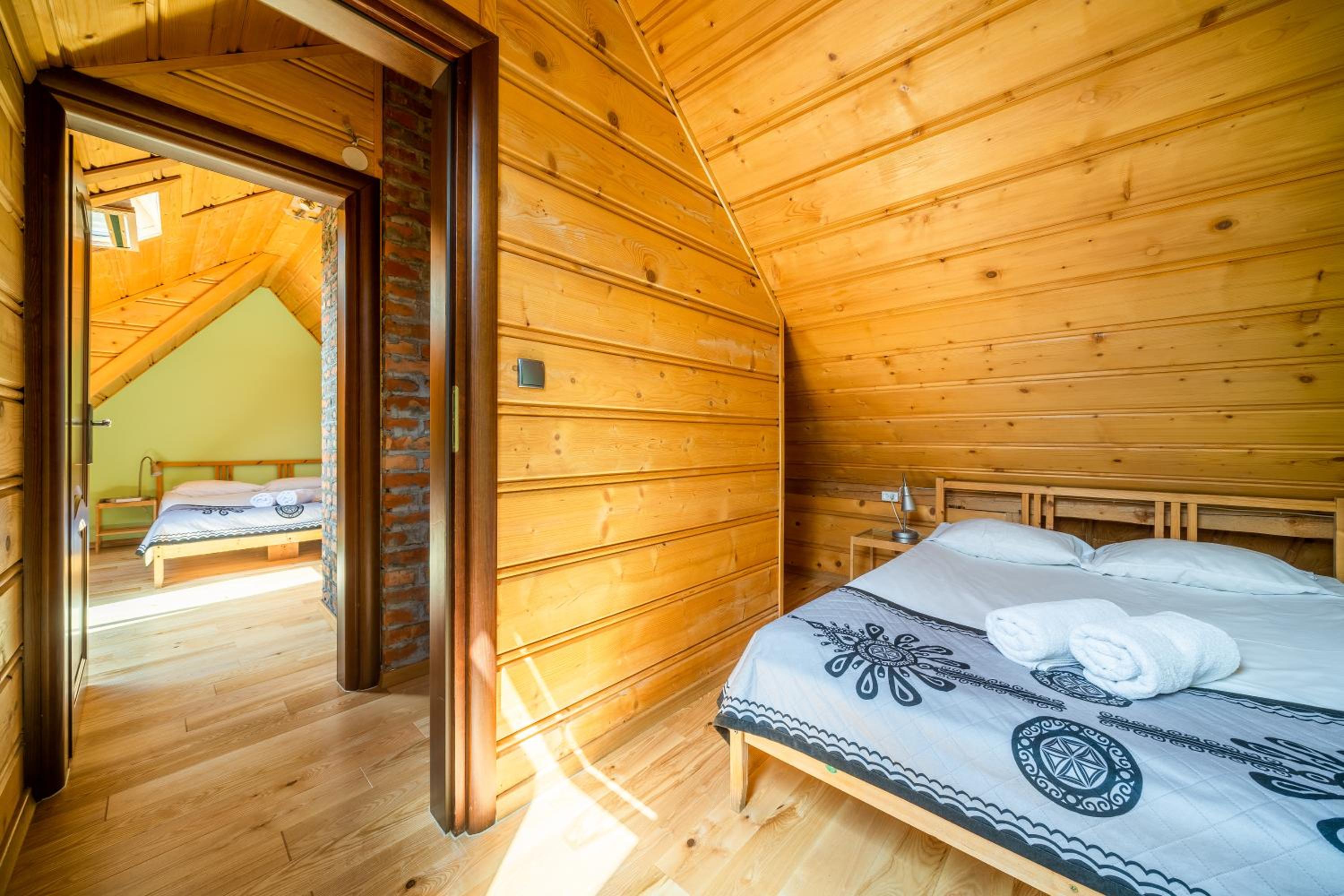 100 m2 Apartment - Nabucco with 270 degree Mountain View, 65 Oled TV, Netflix, PS5 Console view 2