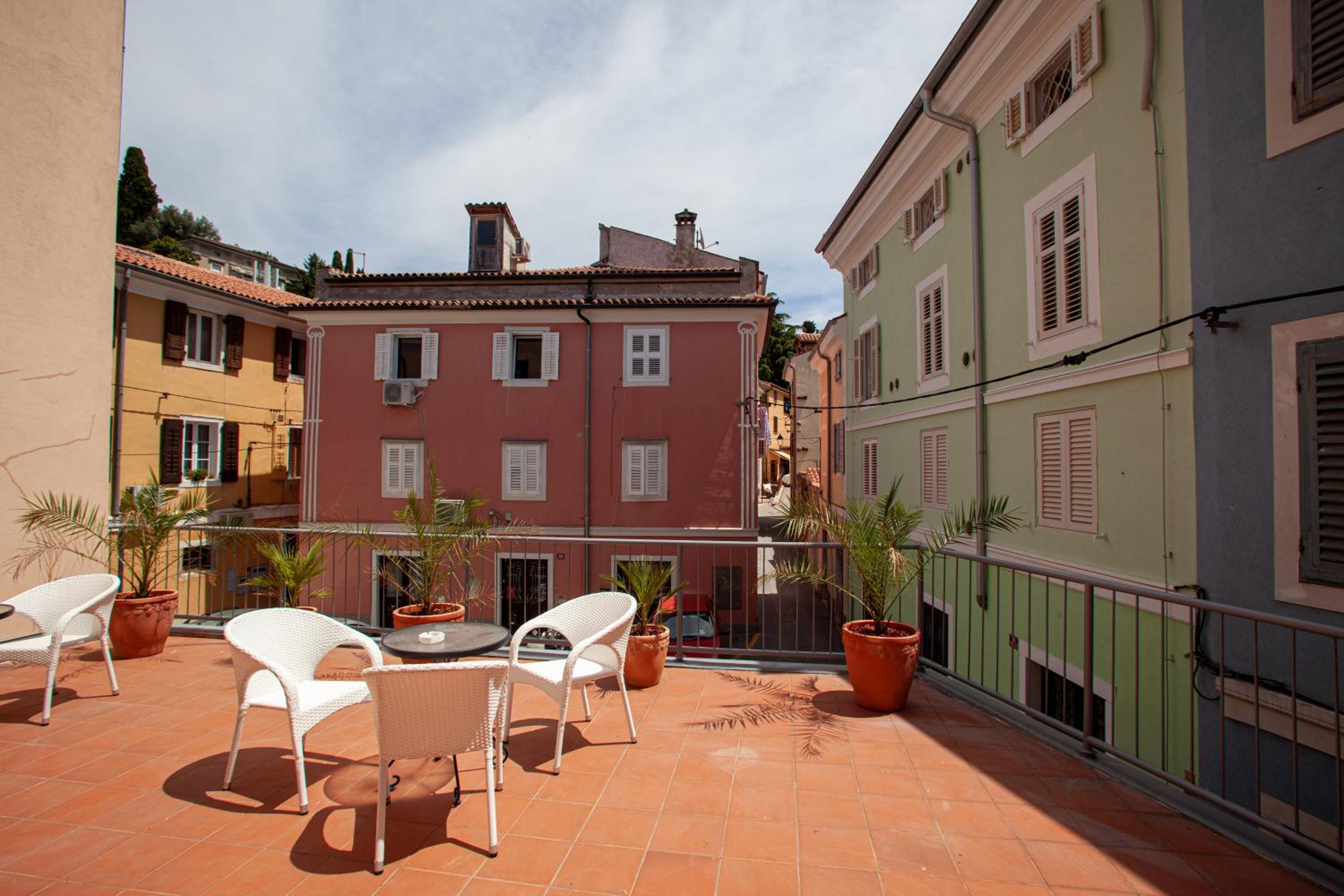 Arcobaleno Apartments view 5