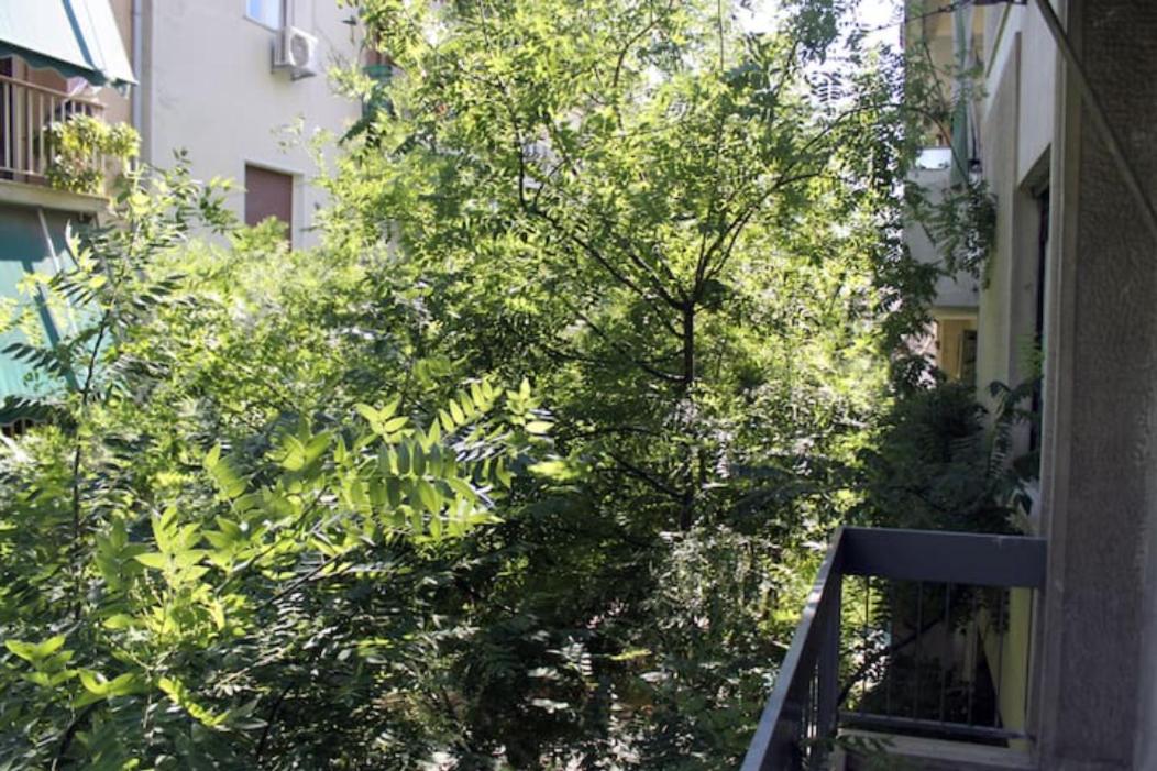 Athens Central Green 7 min from metro and 2 min from trolley