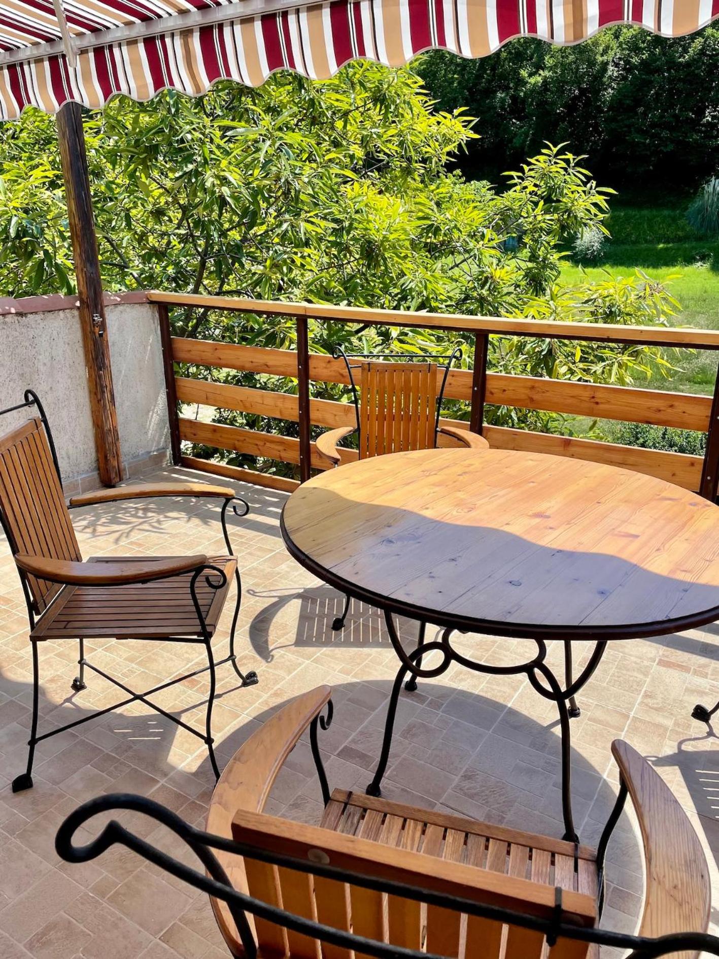 Apartment Olive Grove view 4