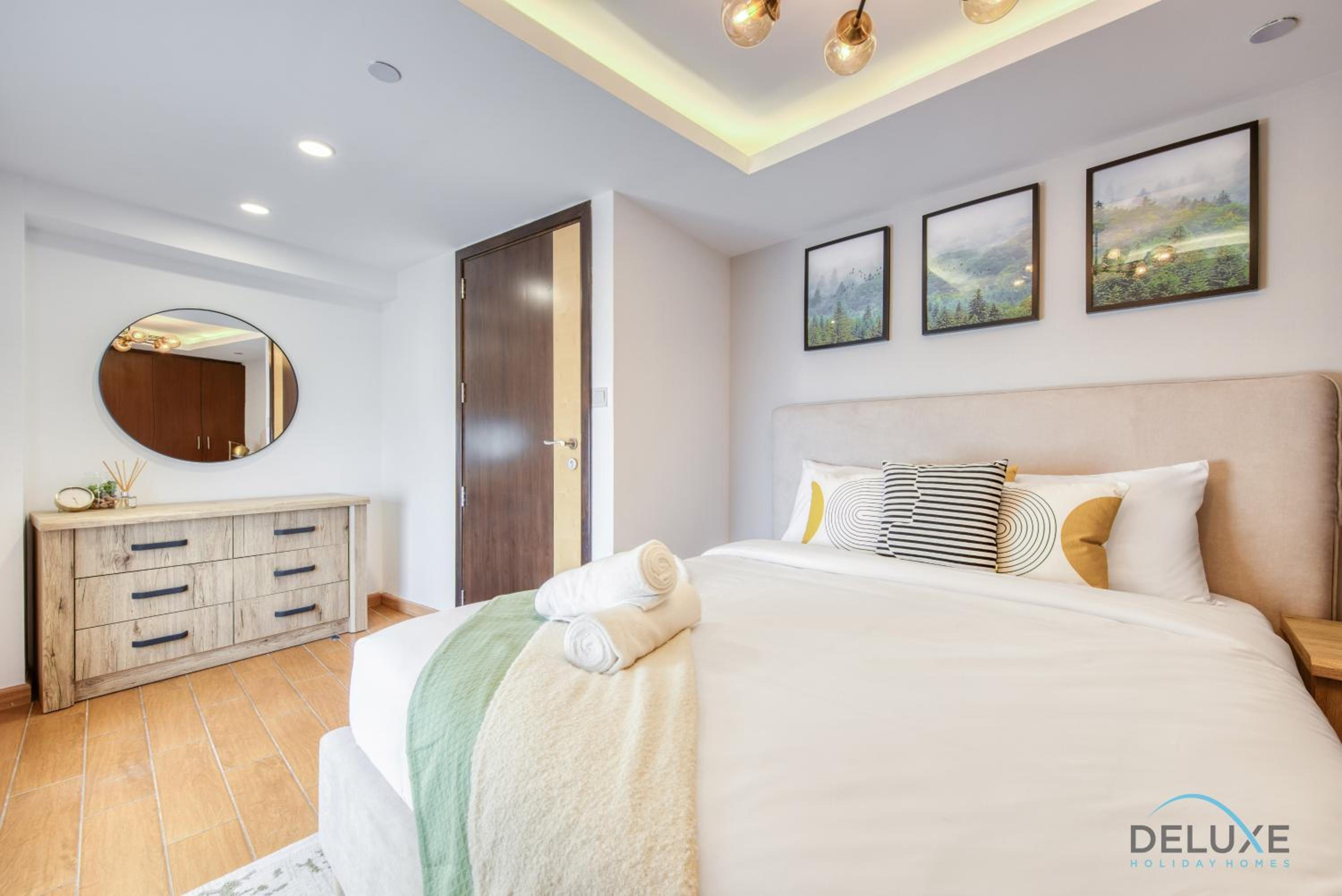 Outstanding 3BR at Sadaf 7 JBR by Deluxe Holiday Homes