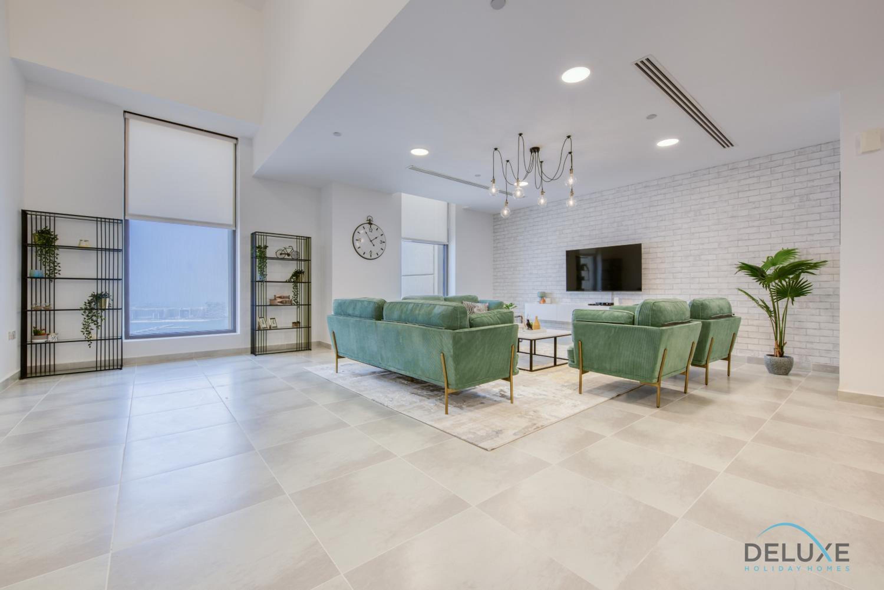 Outstanding 3BR at Sadaf 7 JBR by Deluxe Holiday Homes