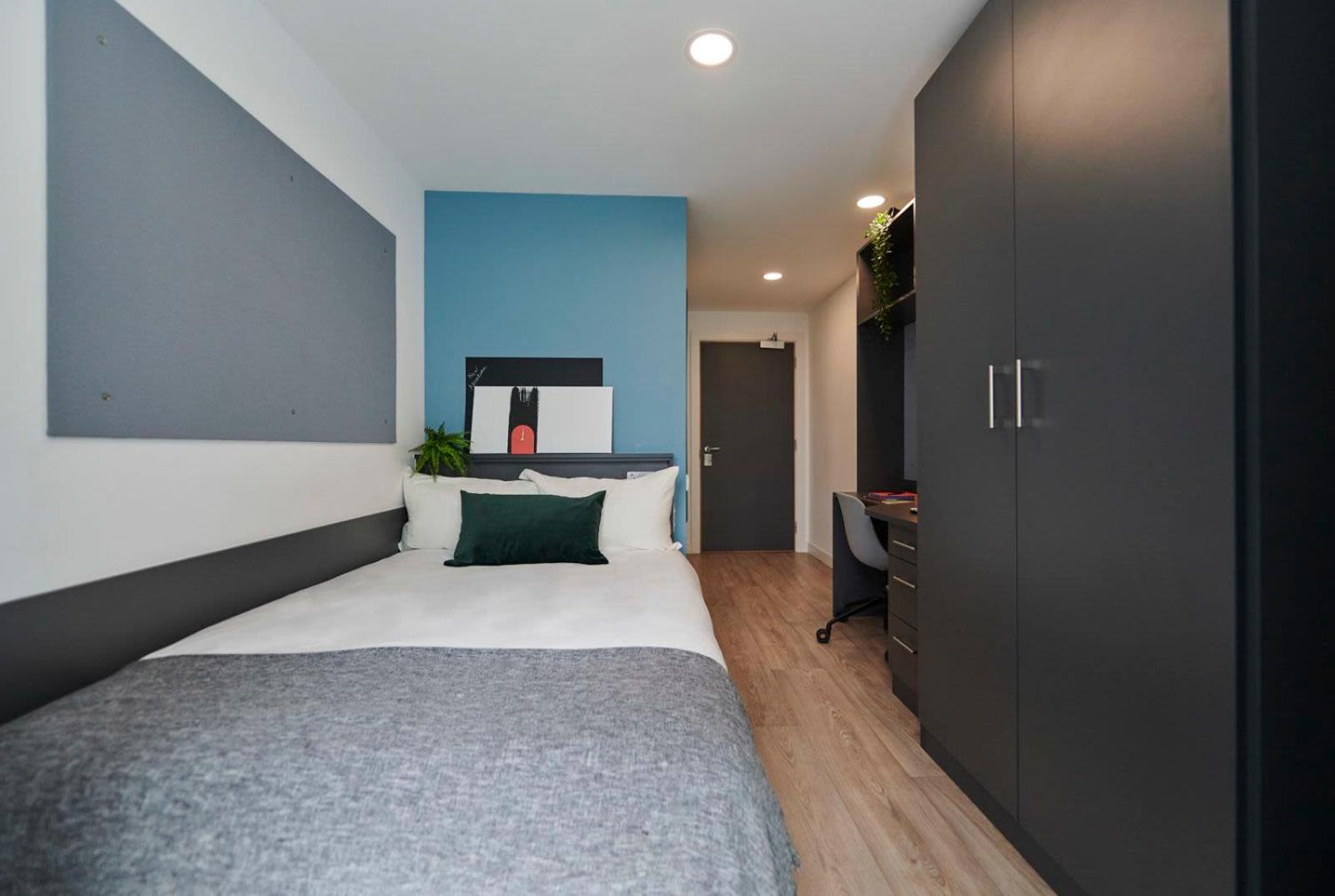 Chic Apartments and Private Bedrooms at Beckett House near Dublin City Centre
