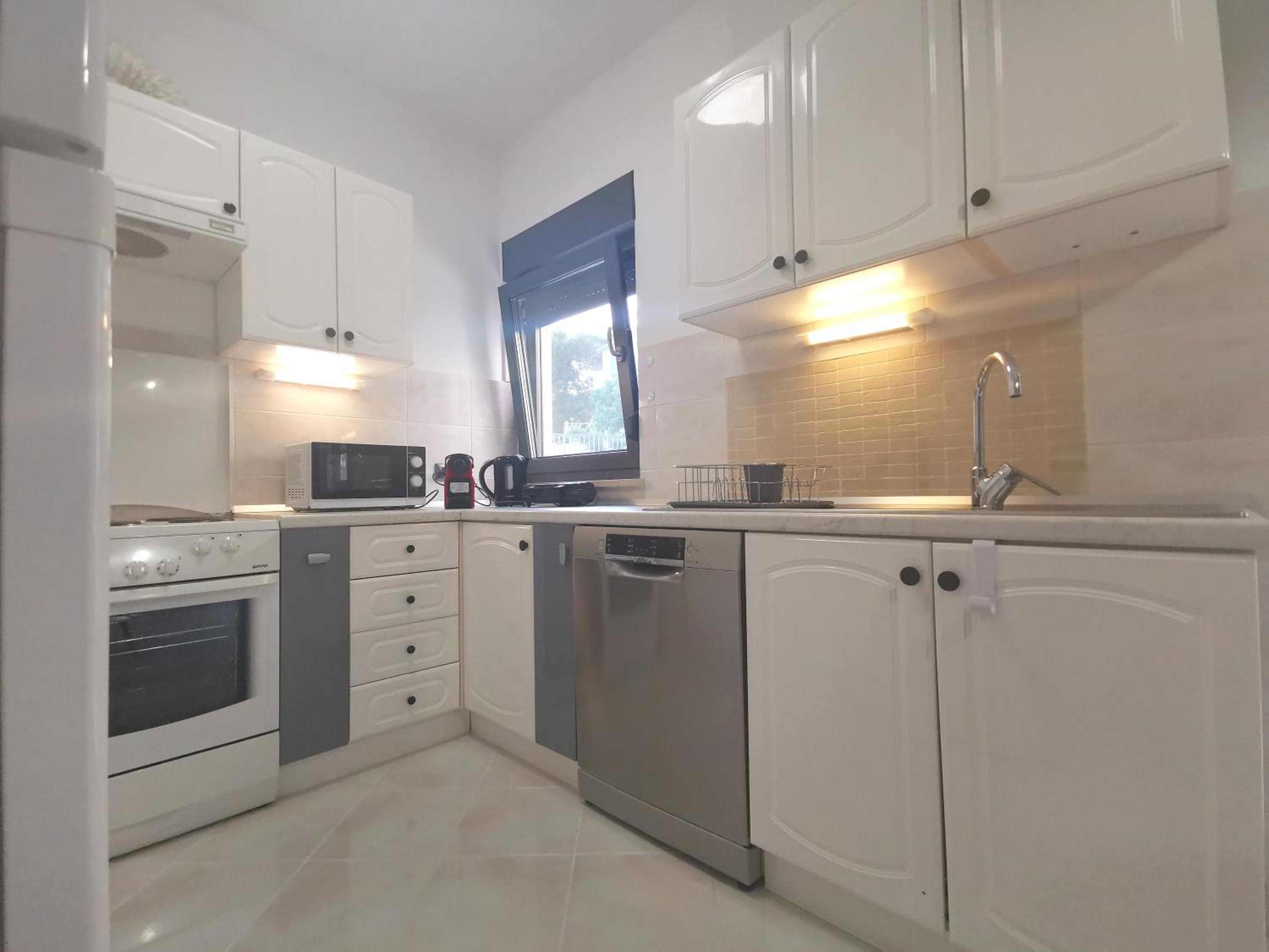 Apartment Pineta with terrace & park wood view