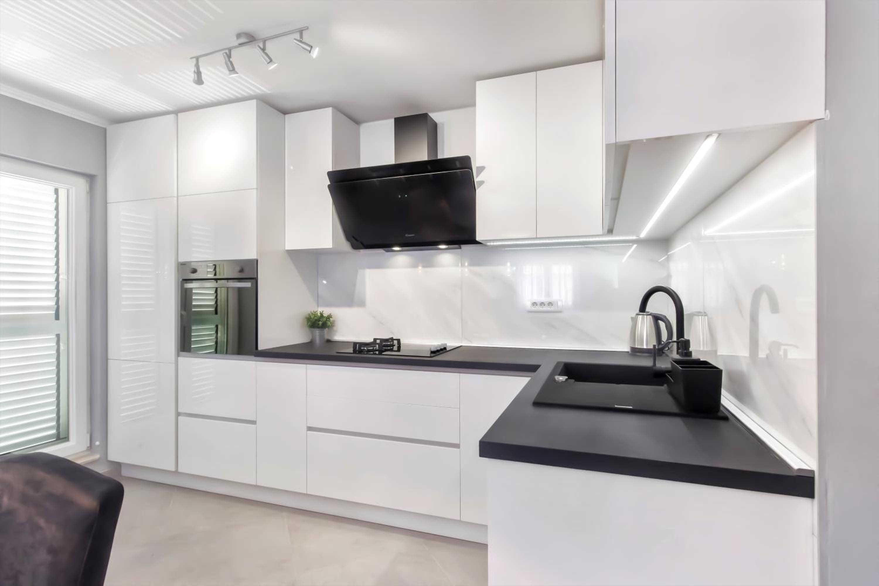 Silver Lux Suite - NEW
