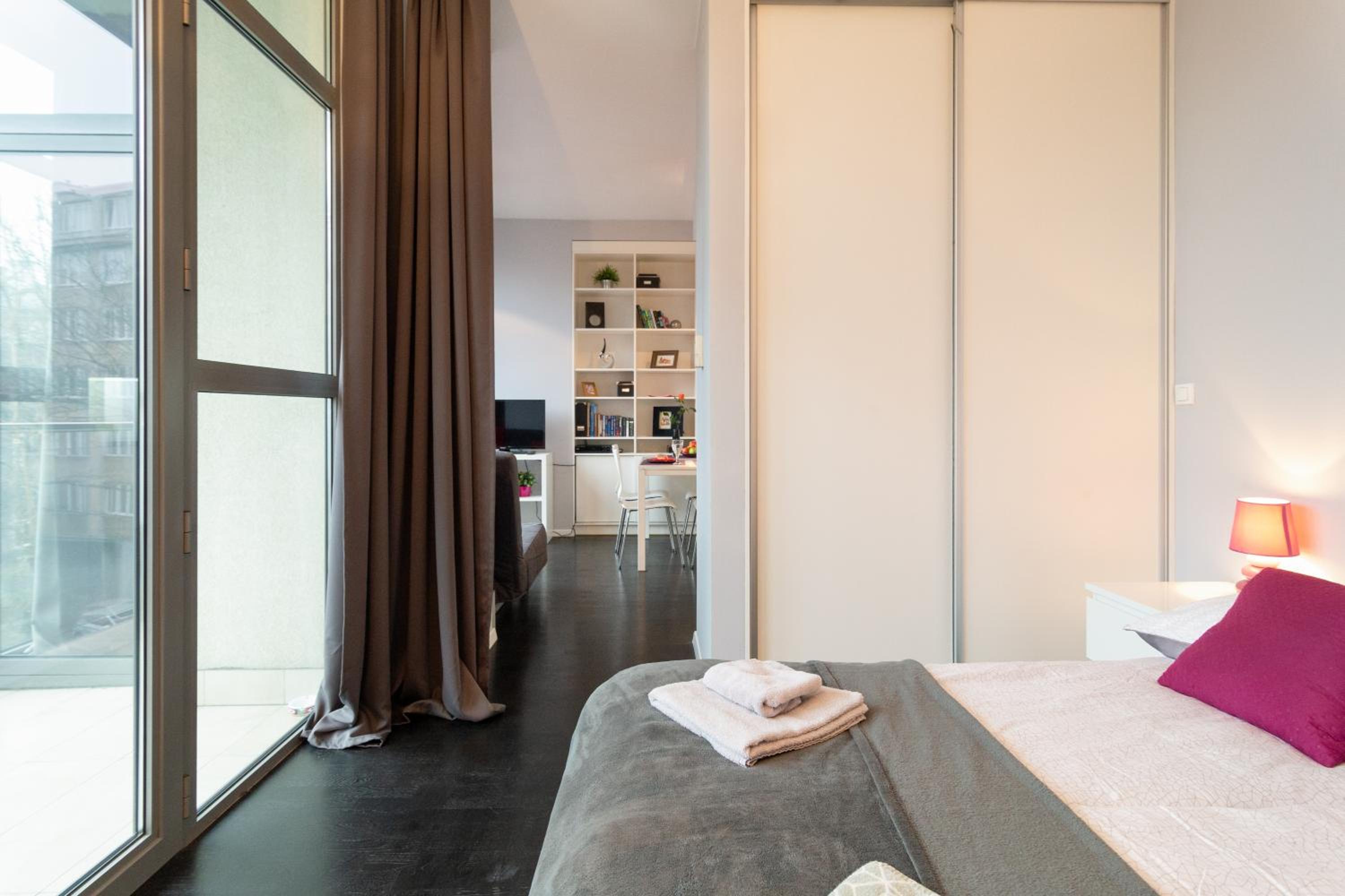 Secret charm fully equipped Apt with balcony