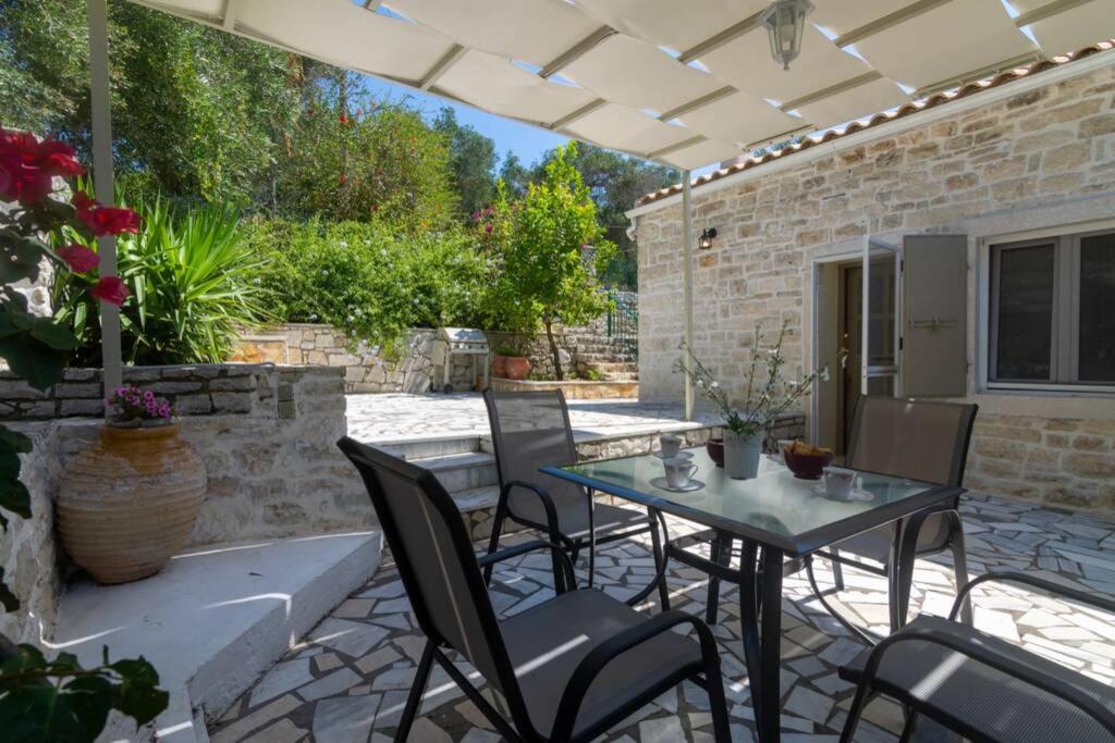 Hotel Thanos Cottage - Image 1