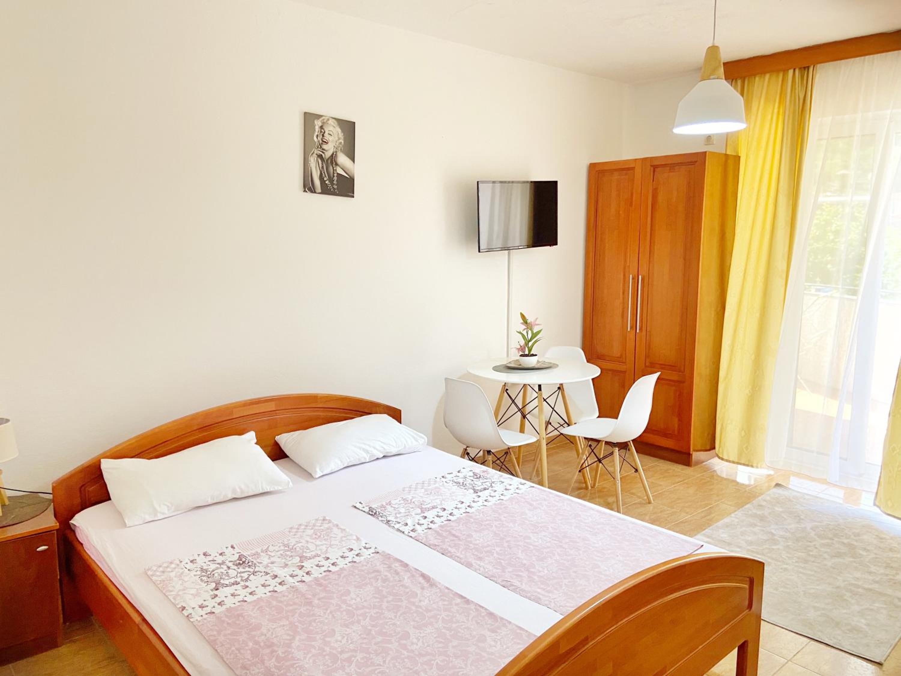 Venus Apartments photo 4
