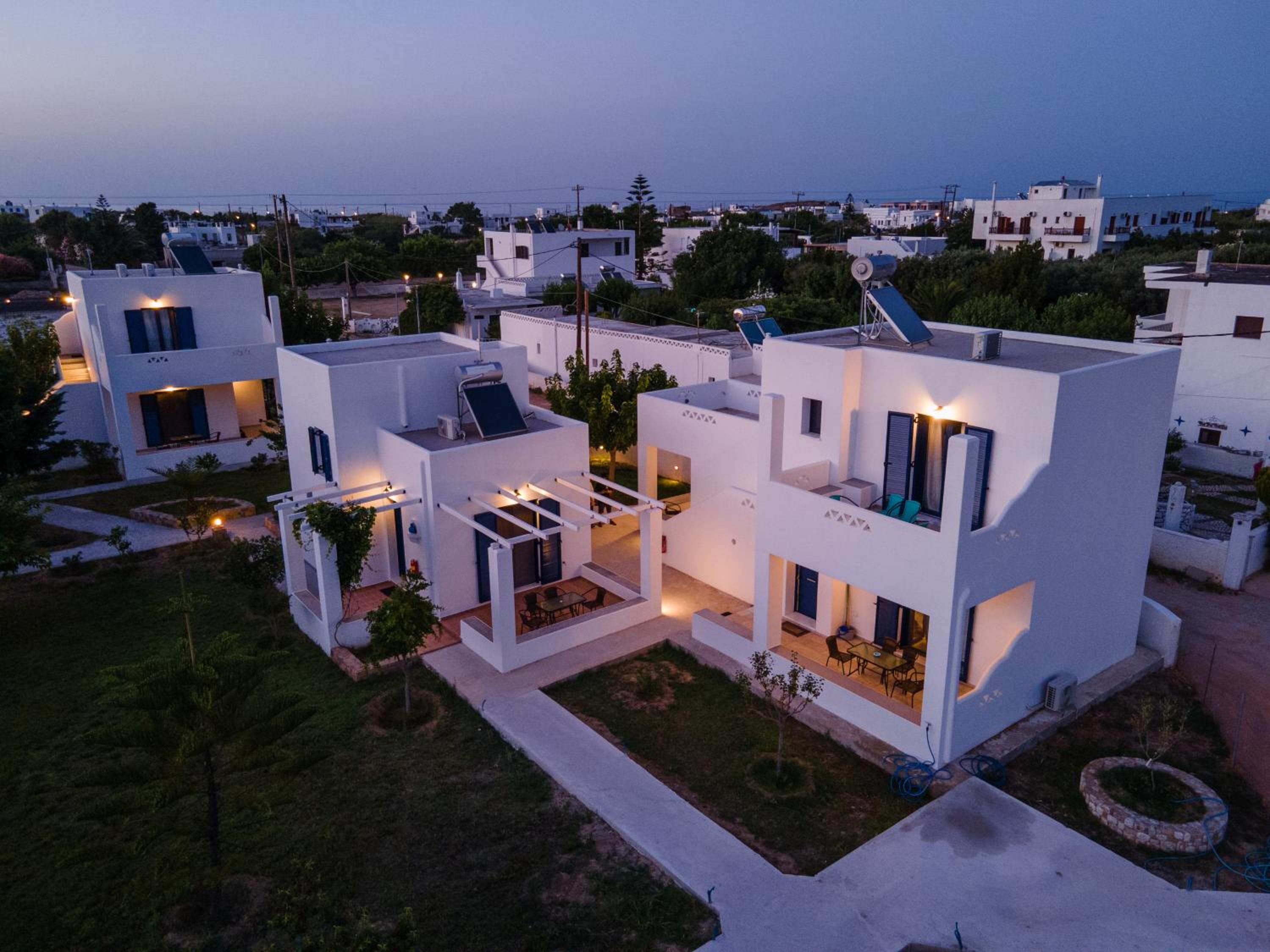 Liostasi Houses