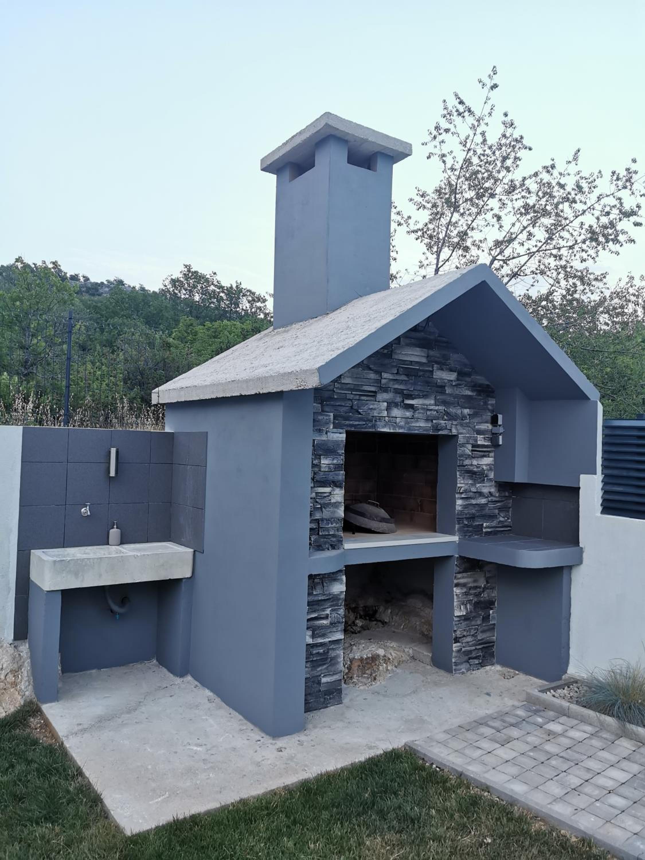Photo 12