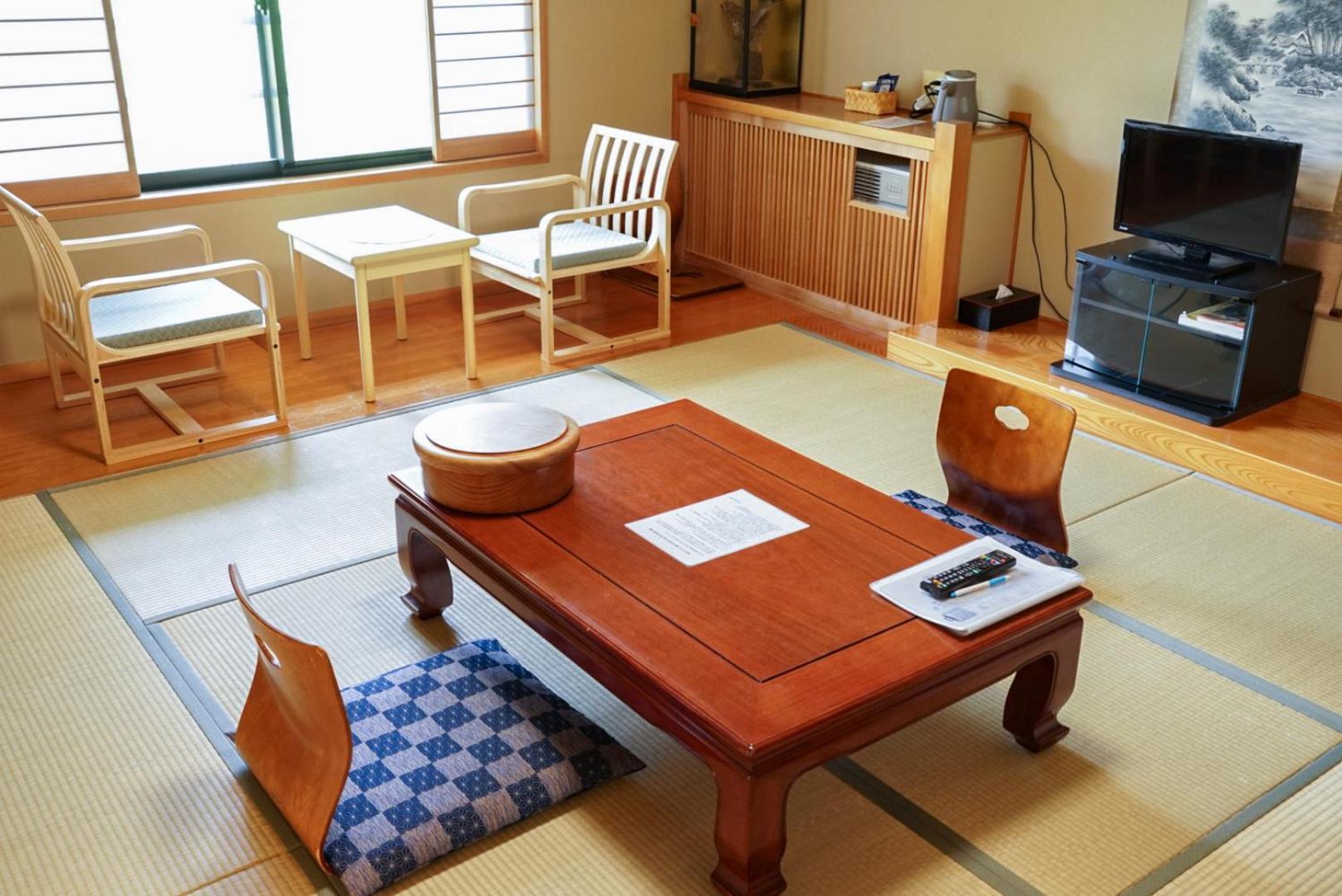 Nakanoyu Onsen Ryokan