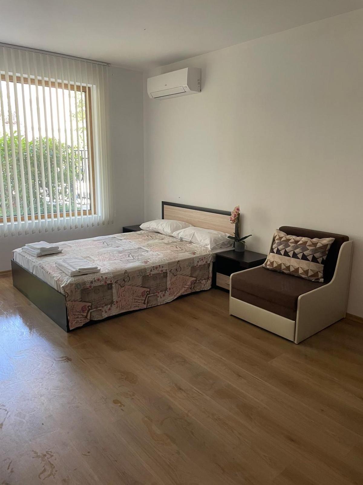 Villa Rossa Apartments view 3