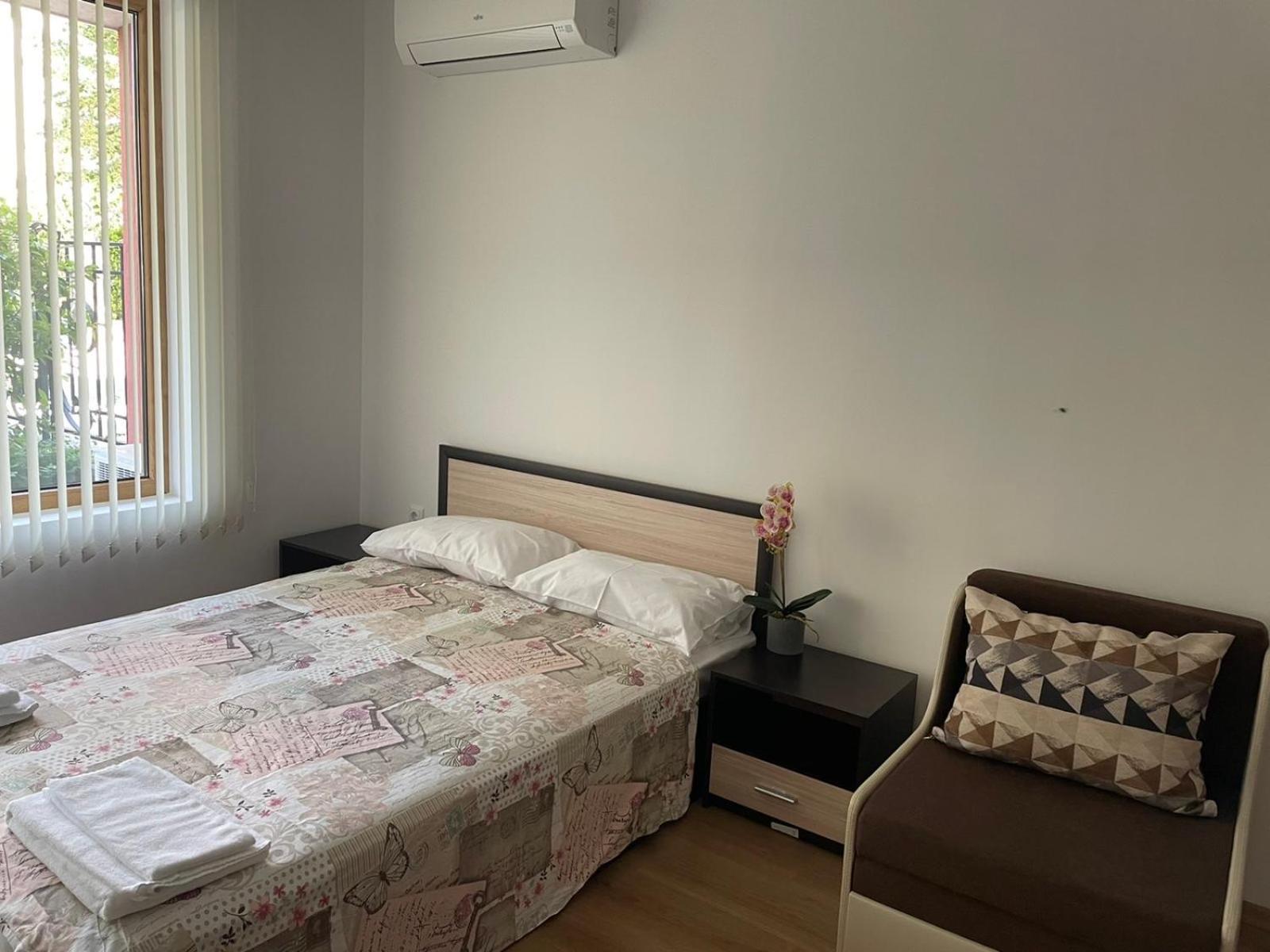 Villa Rossa Apartments view 2