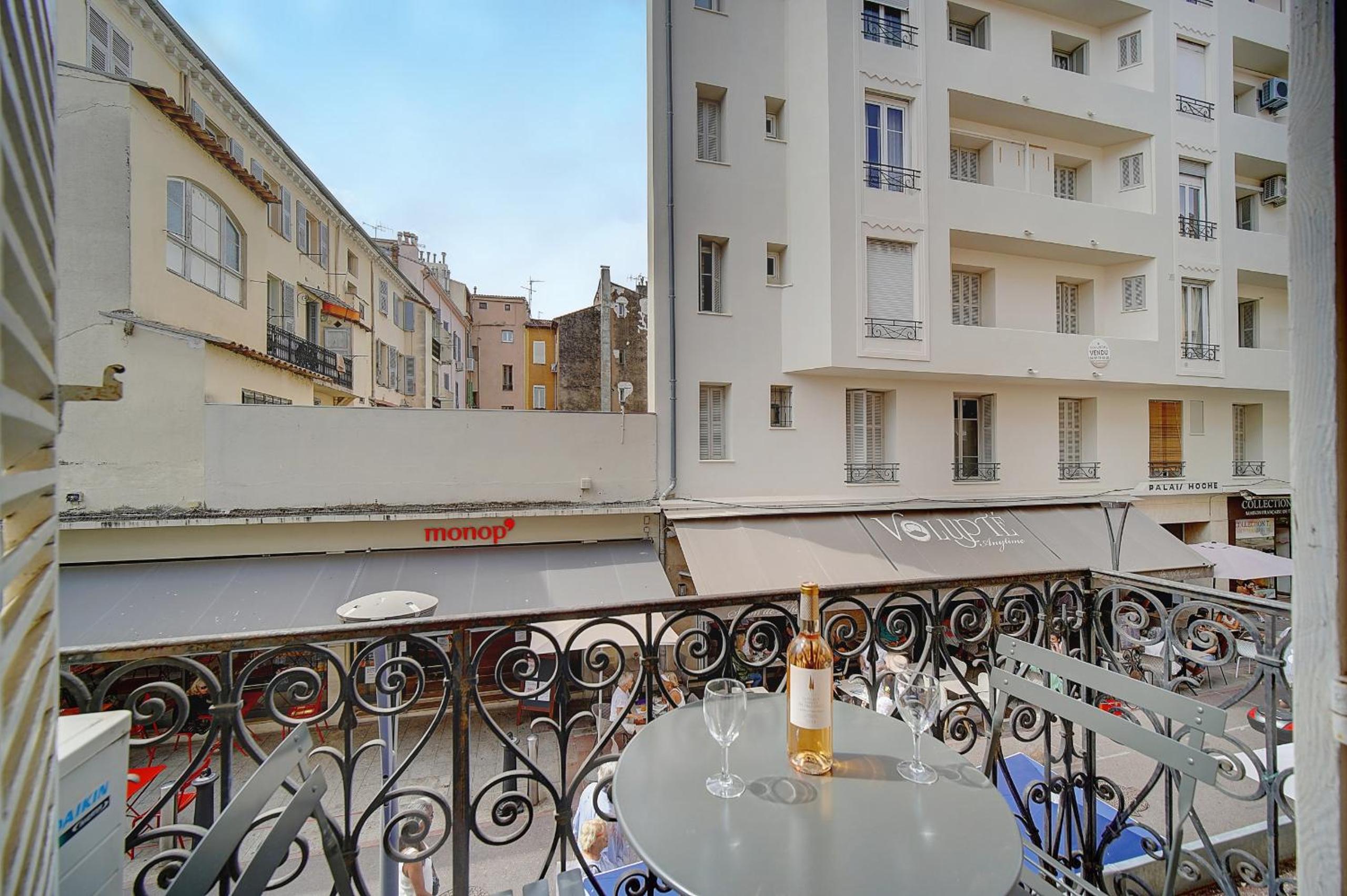 CHARMANT 2 PIECES BALCON PLEIN CENTRE-VILLE l - A1B136 photo 2