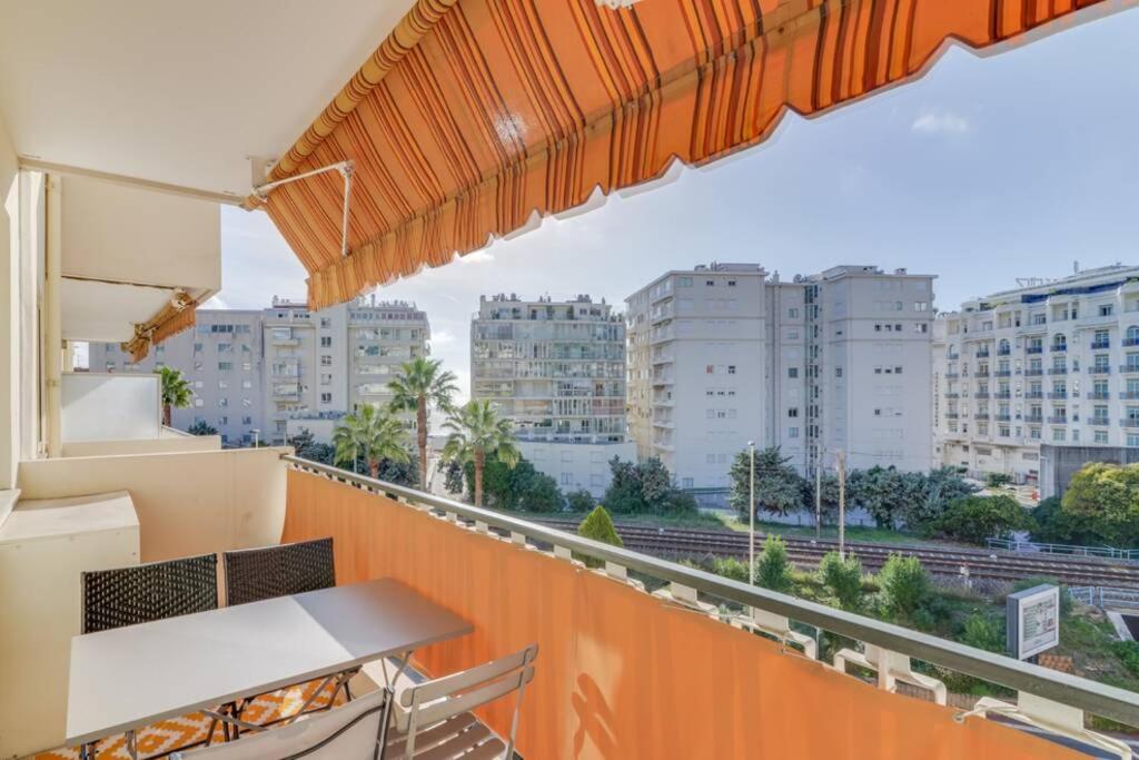 Luxurious apartment with sea view - Cannes photo 4