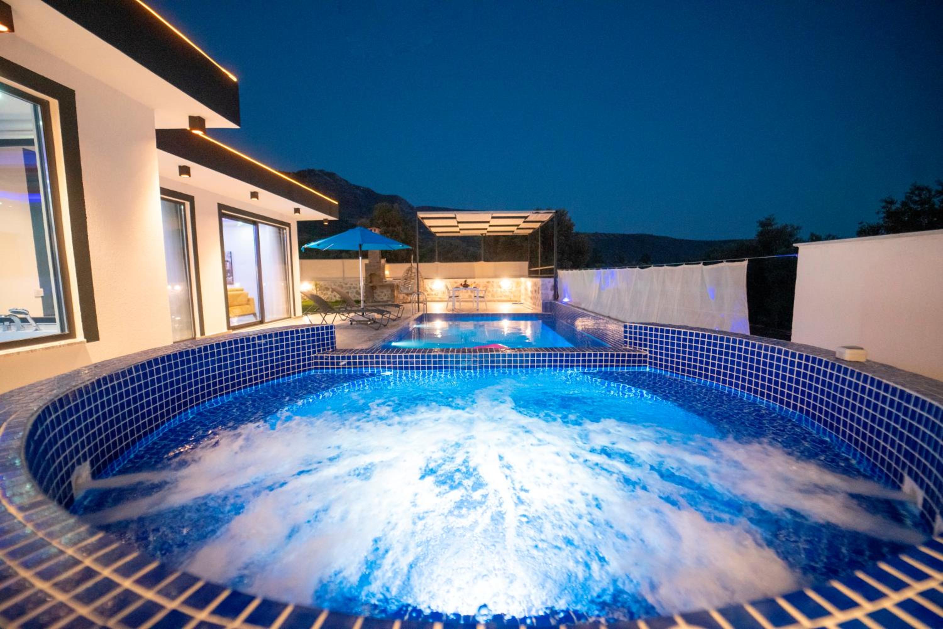 Tarhan 2 - 1 Bedroom with 2 jacuzzi in Kalkan view 3
