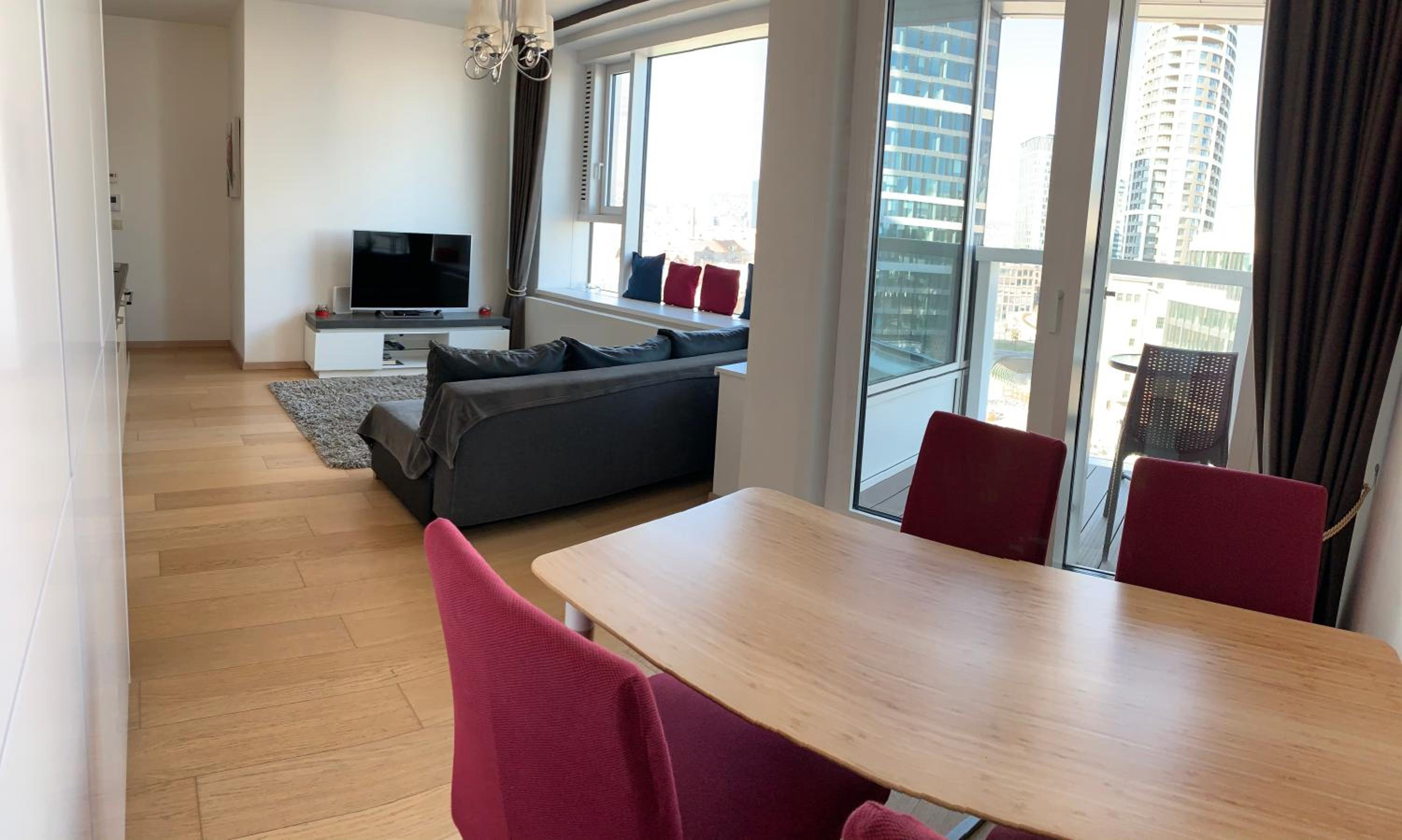 Apartments09 in new building with free parking Panorama city - amazing view close to Old town