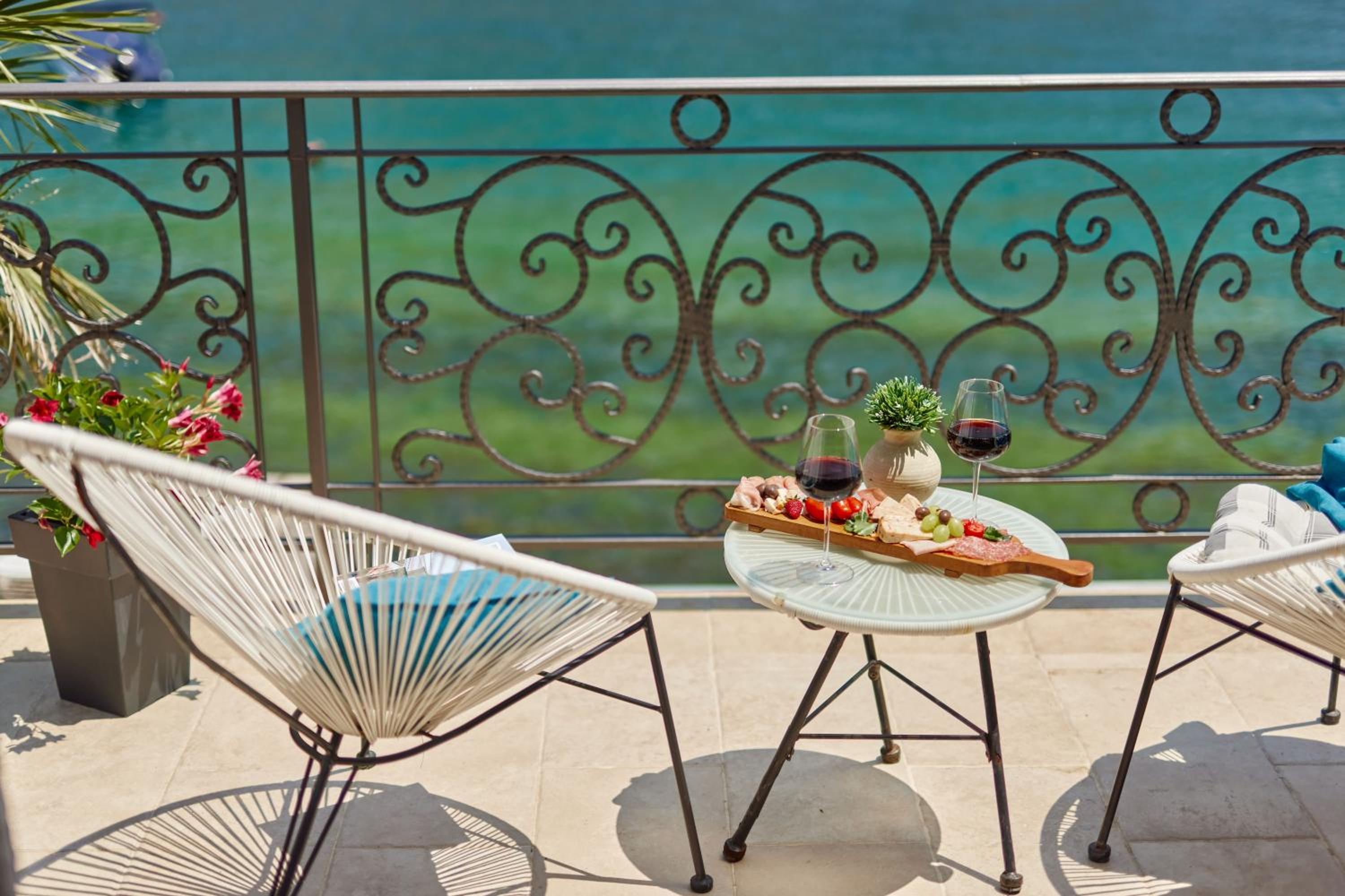 Apartment Aura with Sea View view 2
