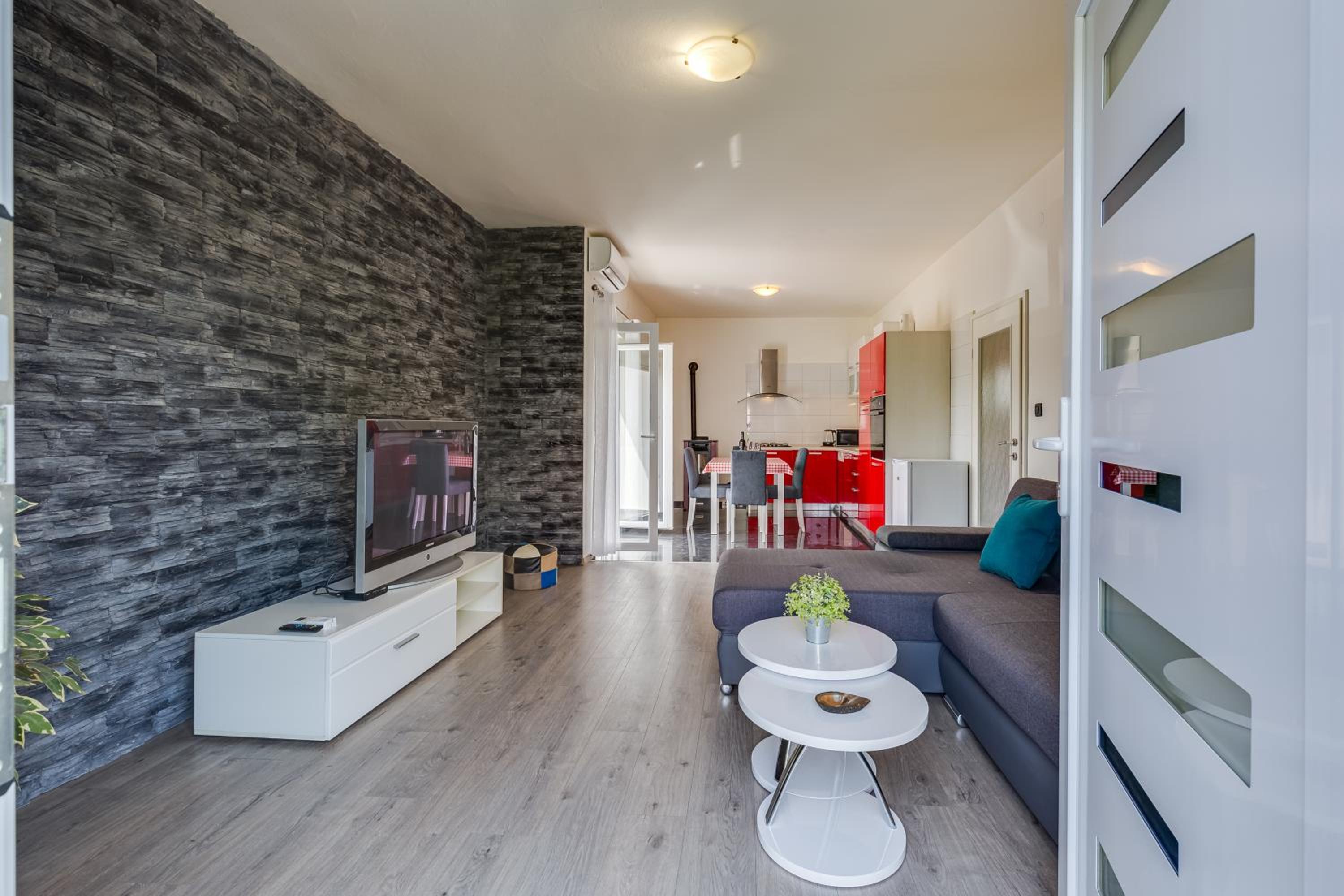 Apartment A & J