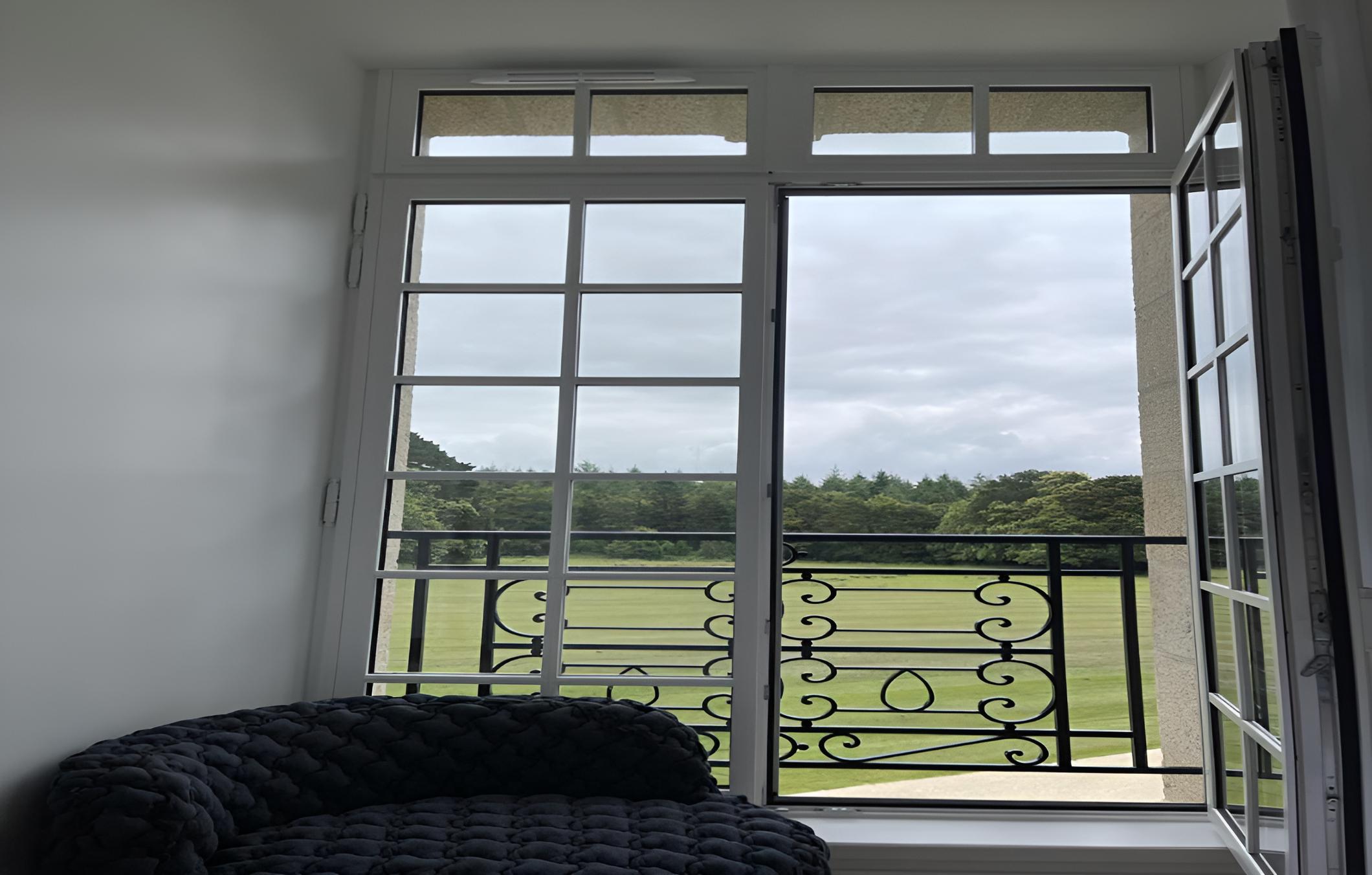 balcony