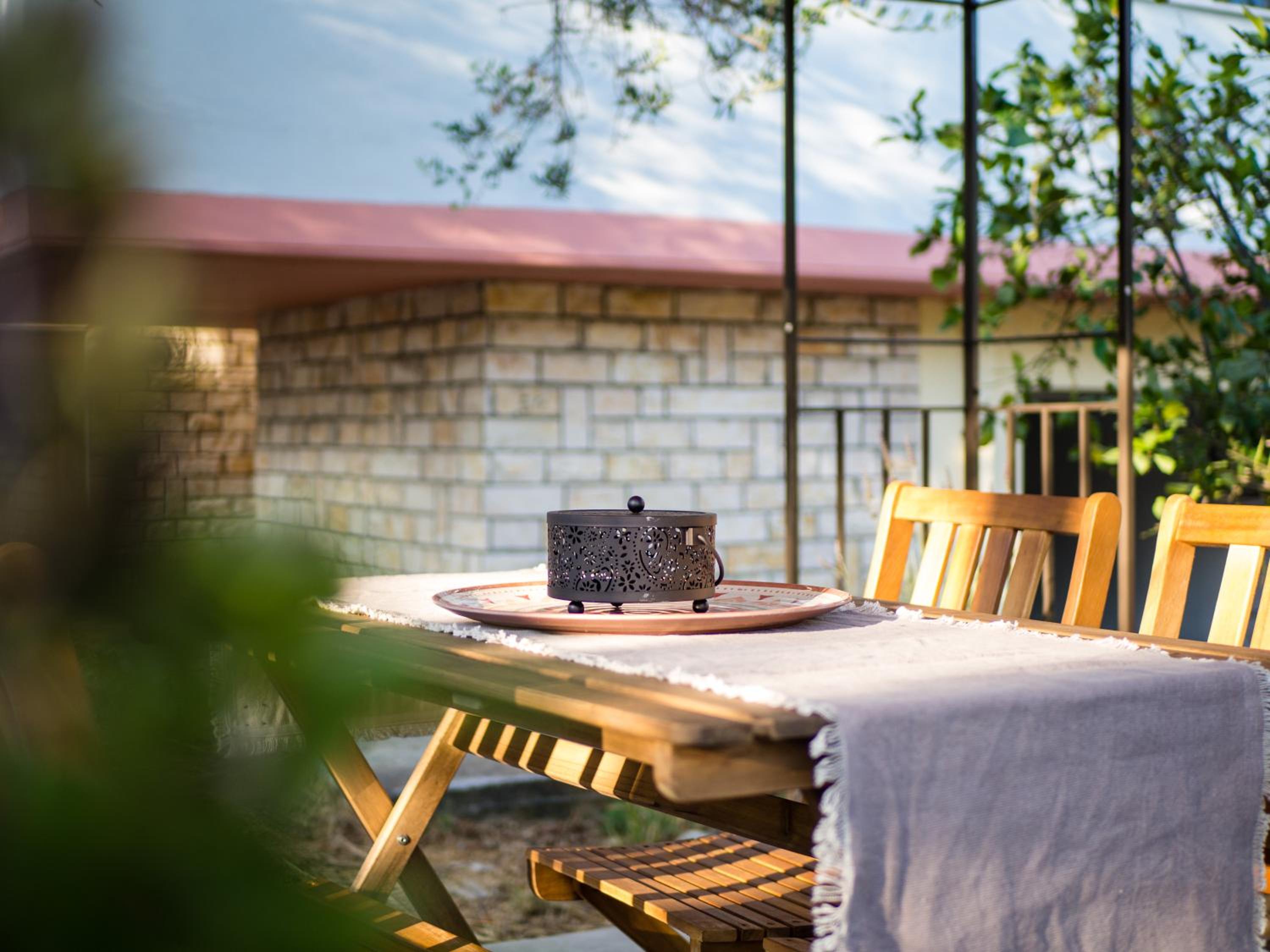 Costa's Garden House